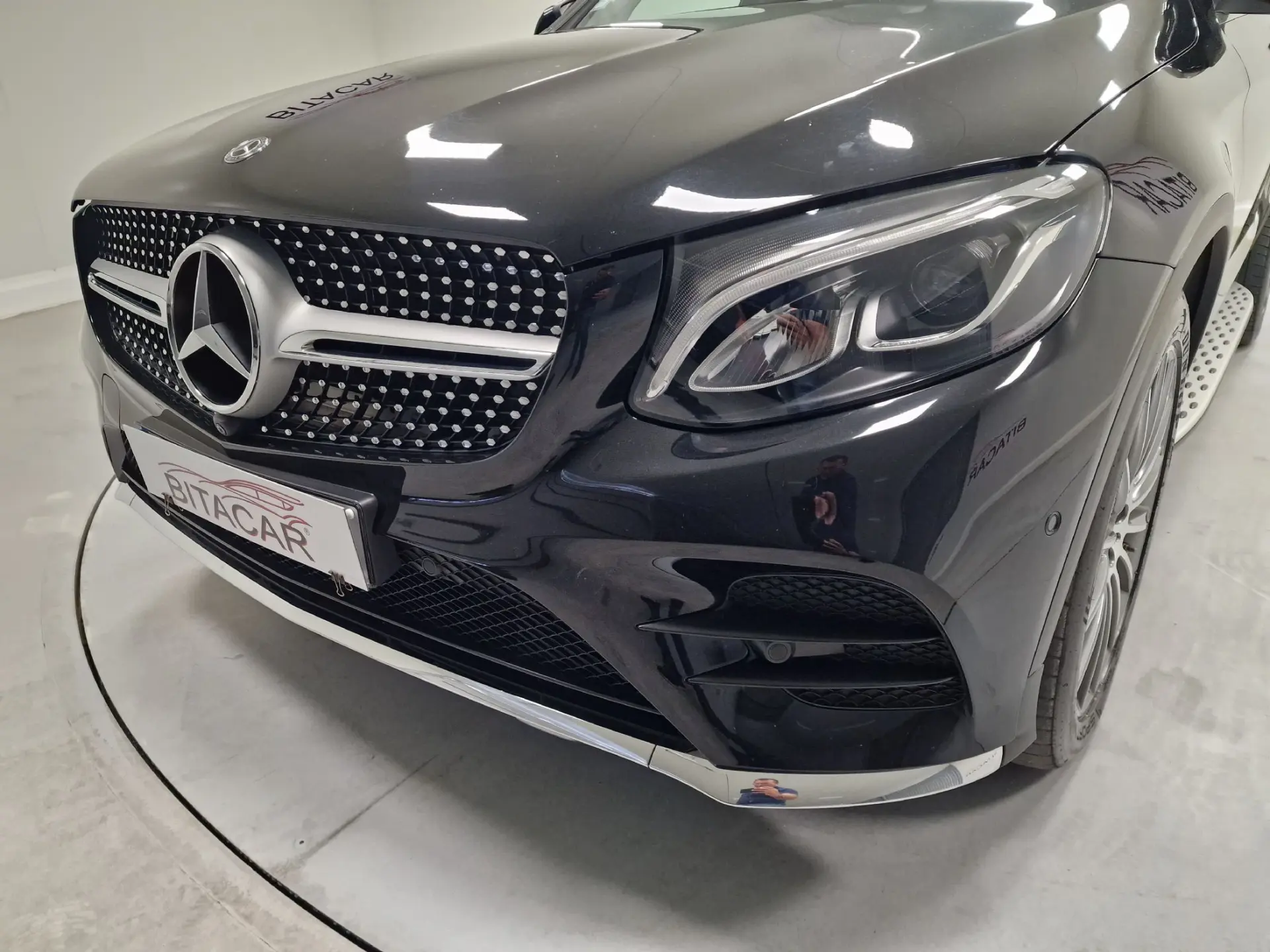 Mercedes-Benz GLC 250 COUPE AMG LINE 4-MATIC AUT. 8
