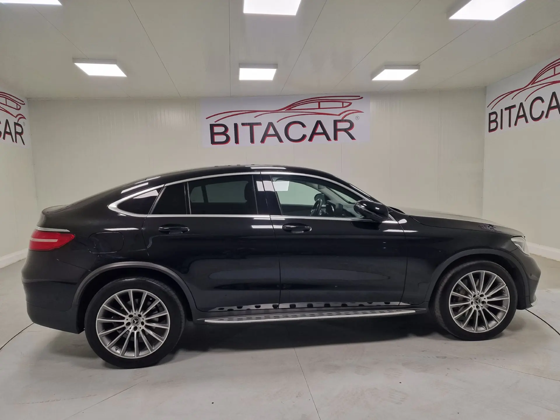Mercedes-Benz GLC 250 COUPE AMG LINE 4-MATIC AUT. 28