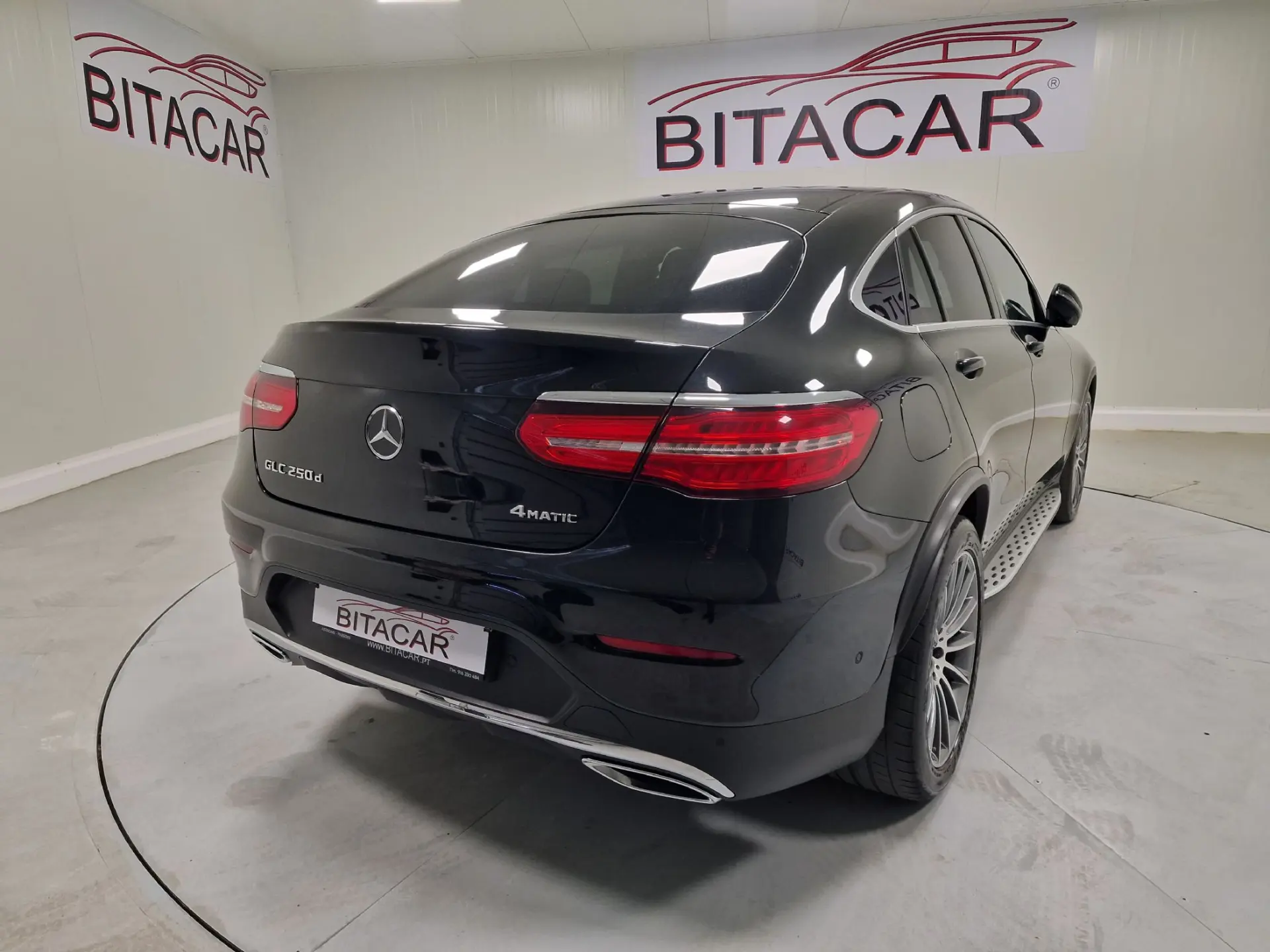 Mercedes-Benz GLC 250 COUPE AMG LINE 4-MATIC AUT. 30