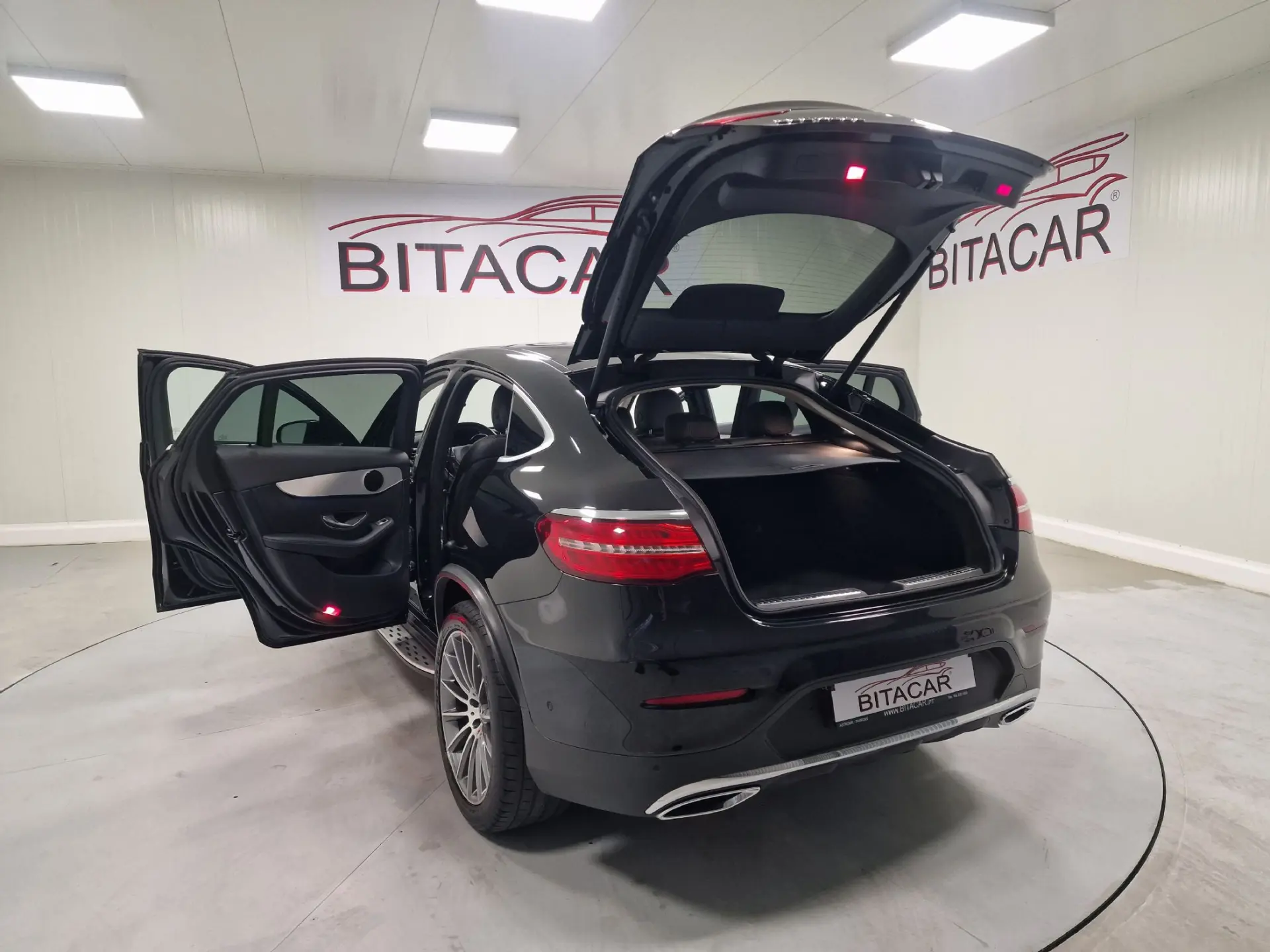 Mercedes-Benz GLC 250 COUPE AMG LINE 4-MATIC AUT. 33