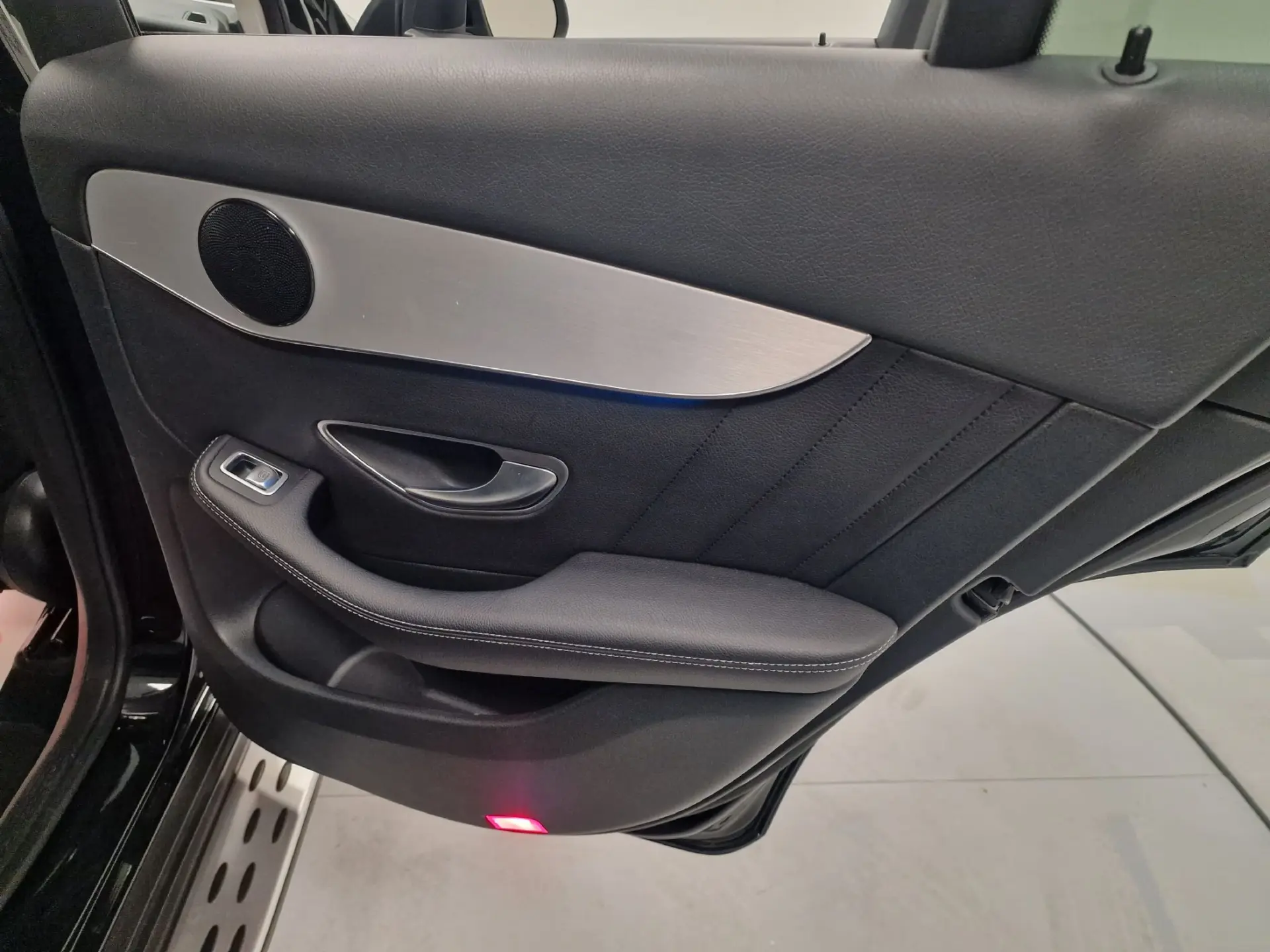 Mercedes-Benz GLC 250 COUPE AMG LINE 4-MATIC AUT. 50