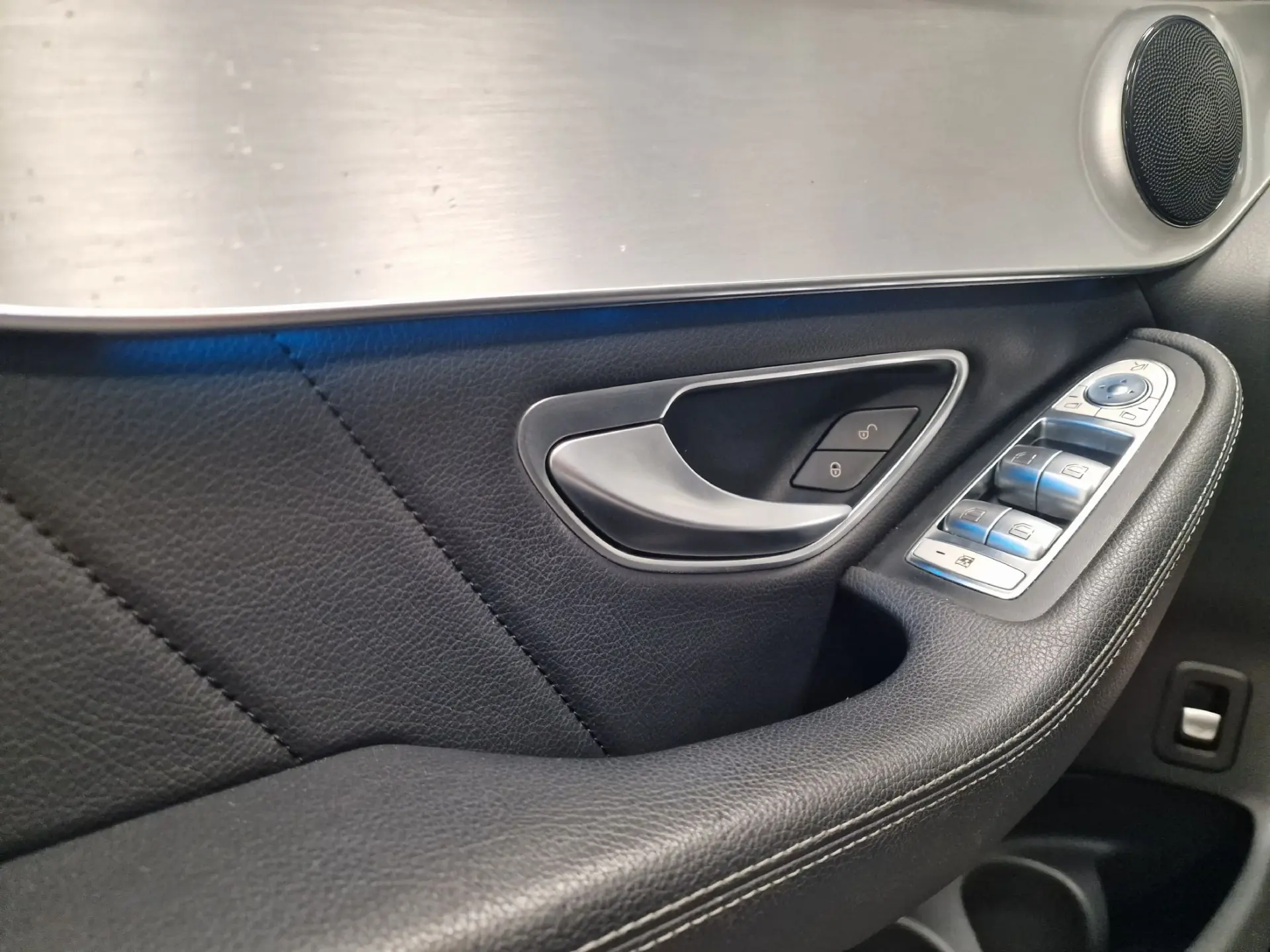 Mercedes-Benz GLC 250 COUPE AMG LINE 4-MATIC AUT. 68