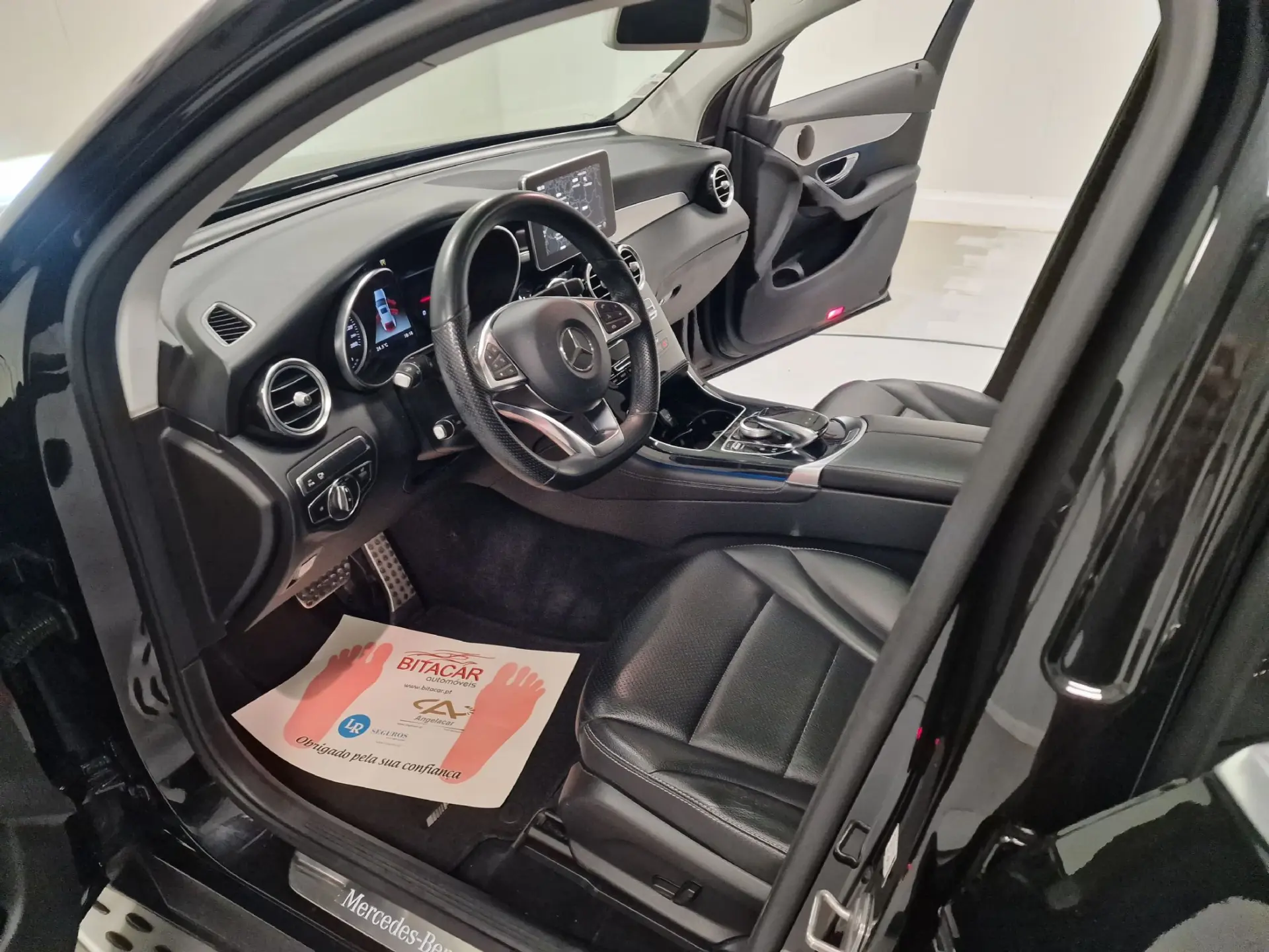 Mercedes-Benz GLC 250 COUPE AMG LINE 4-MATIC AUT. 71