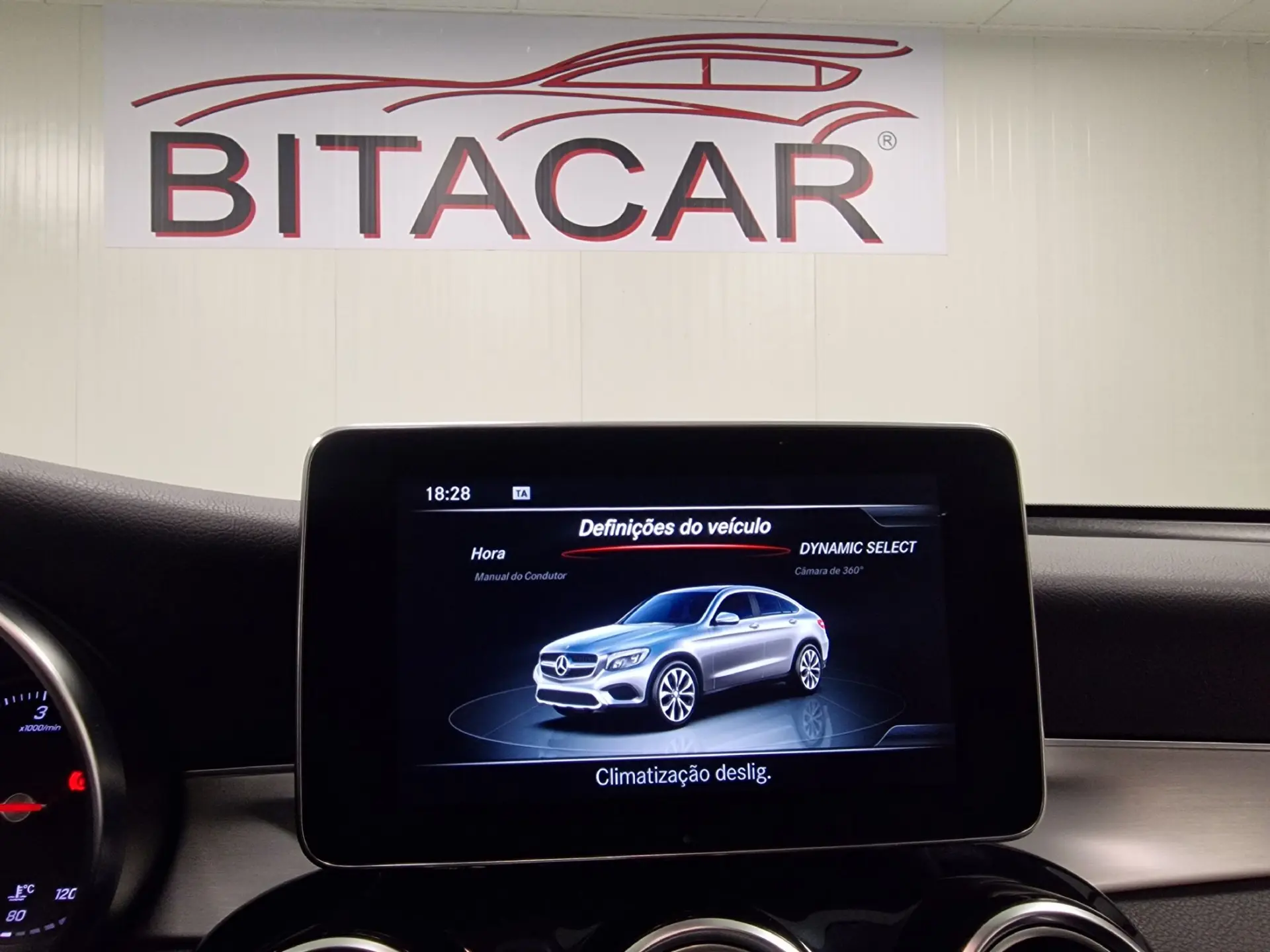 Mercedes-Benz GLC 250 COUPE AMG LINE 4-MATIC AUT. 85