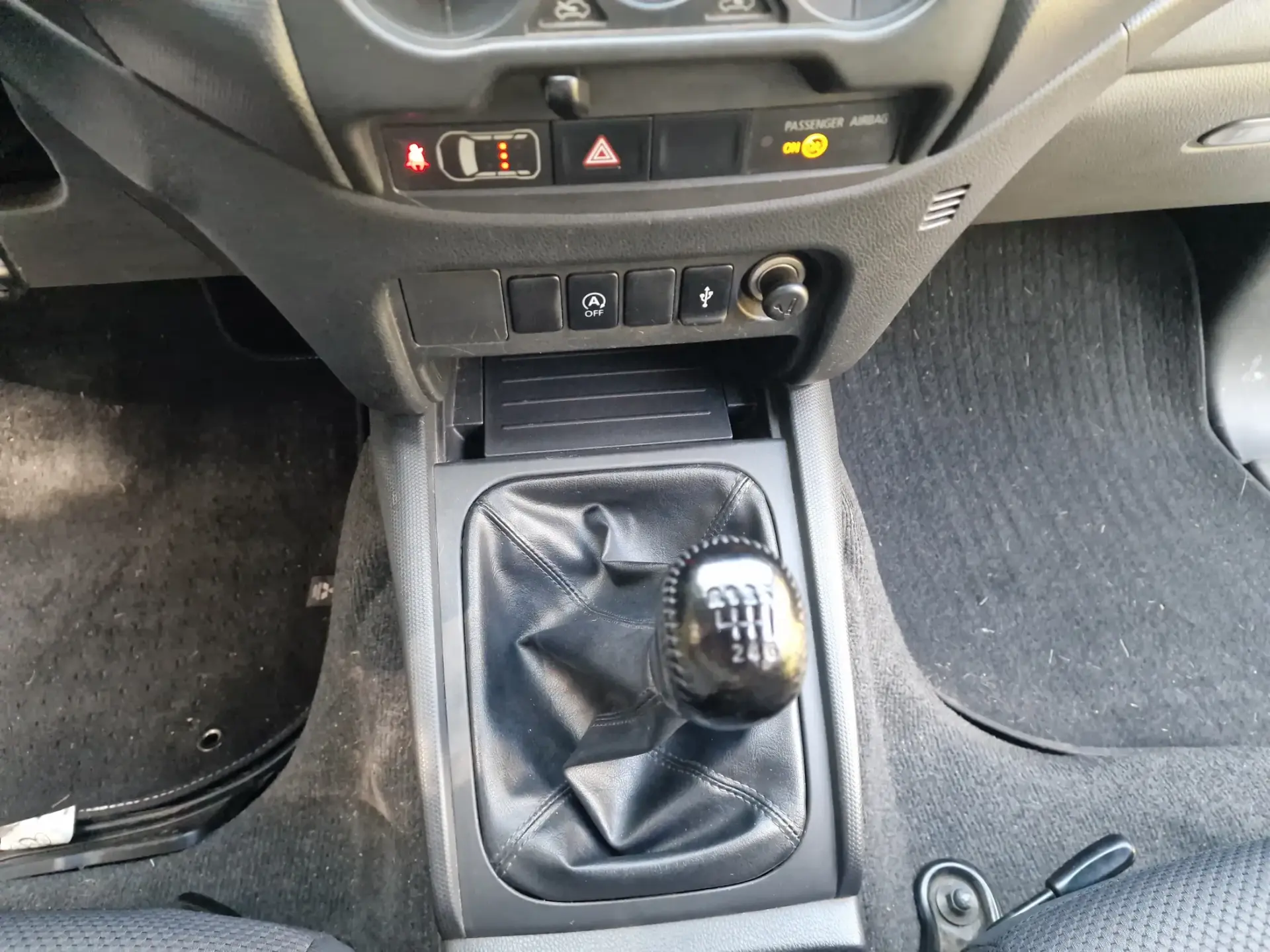 Mitsubishi L200 2.3 DI-D CD Invite 2WD 62