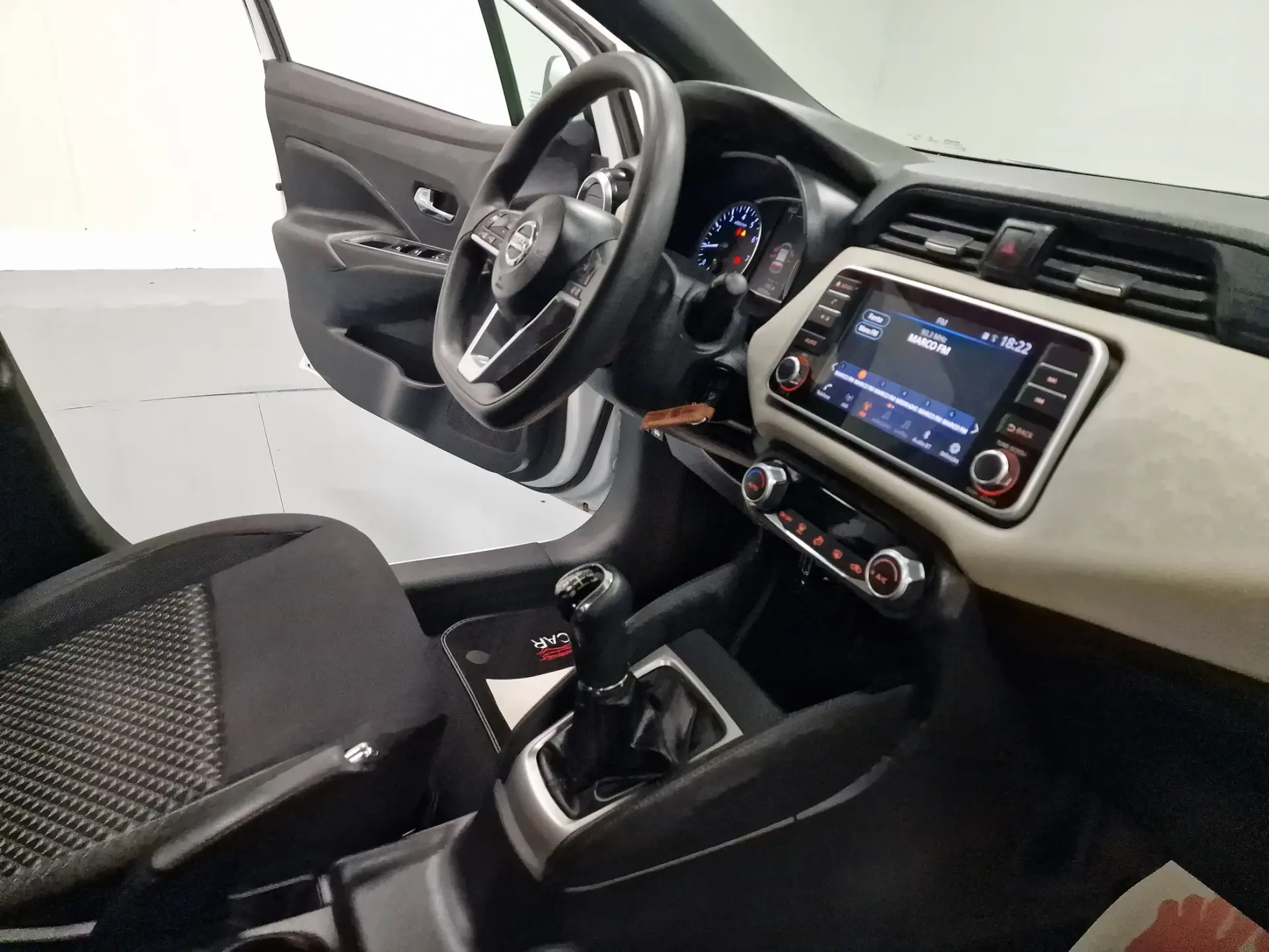 Nissan Micra 1.0 IG-T N-Connecta 57