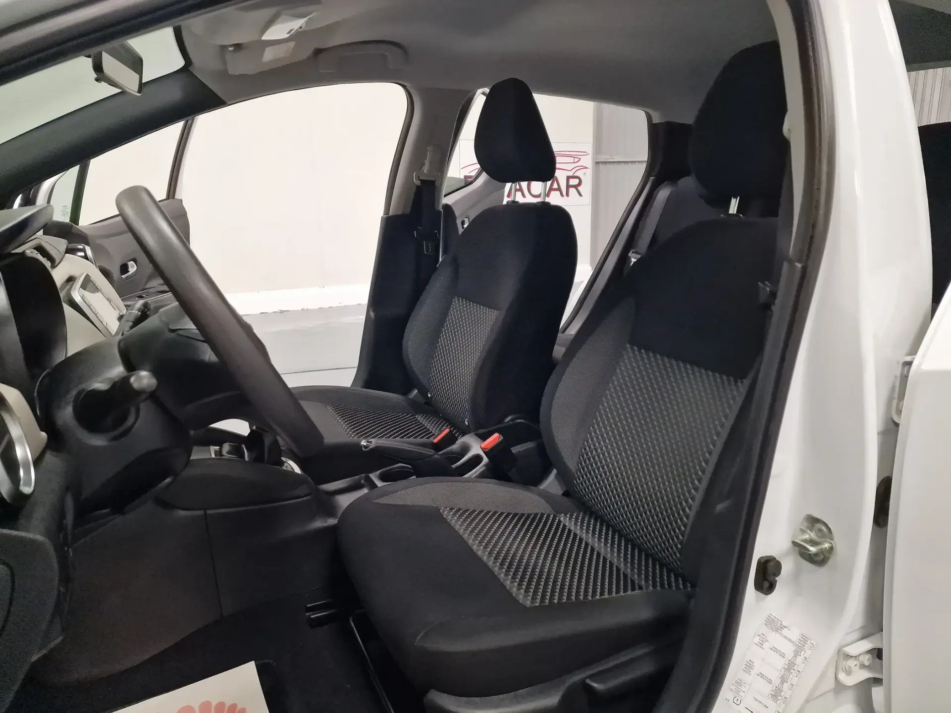 Nissan Micra 1.0 IG-T N-Connecta 60