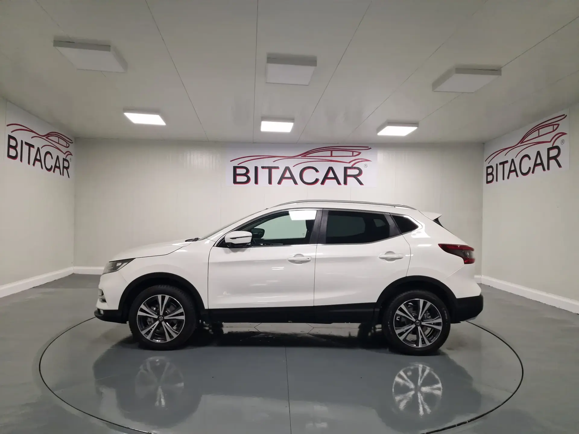 Nissan Qashqai 1.5 dCi N-Connecta 13