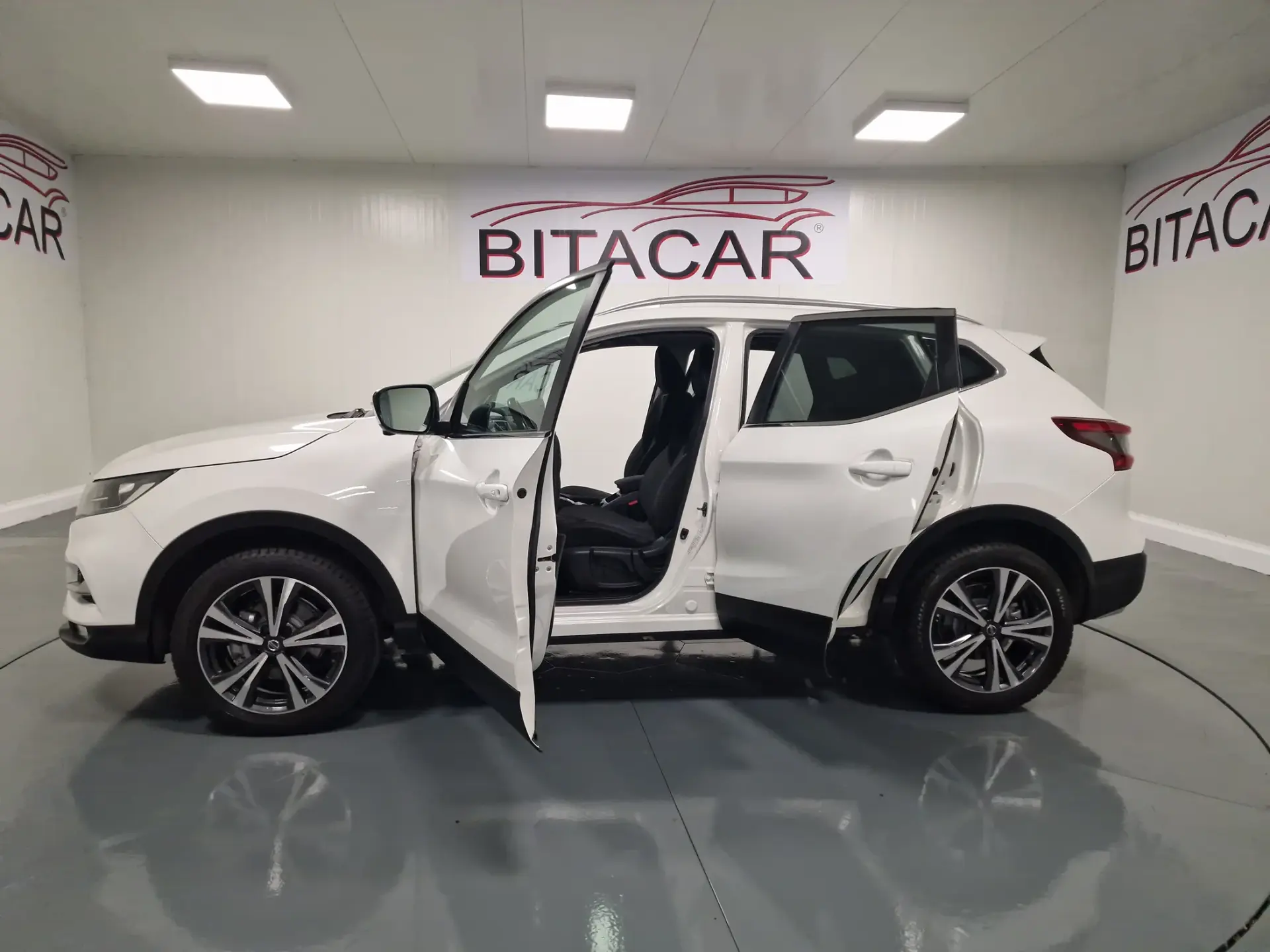 Nissan Qashqai 1.5 dCi N-Connecta 34
