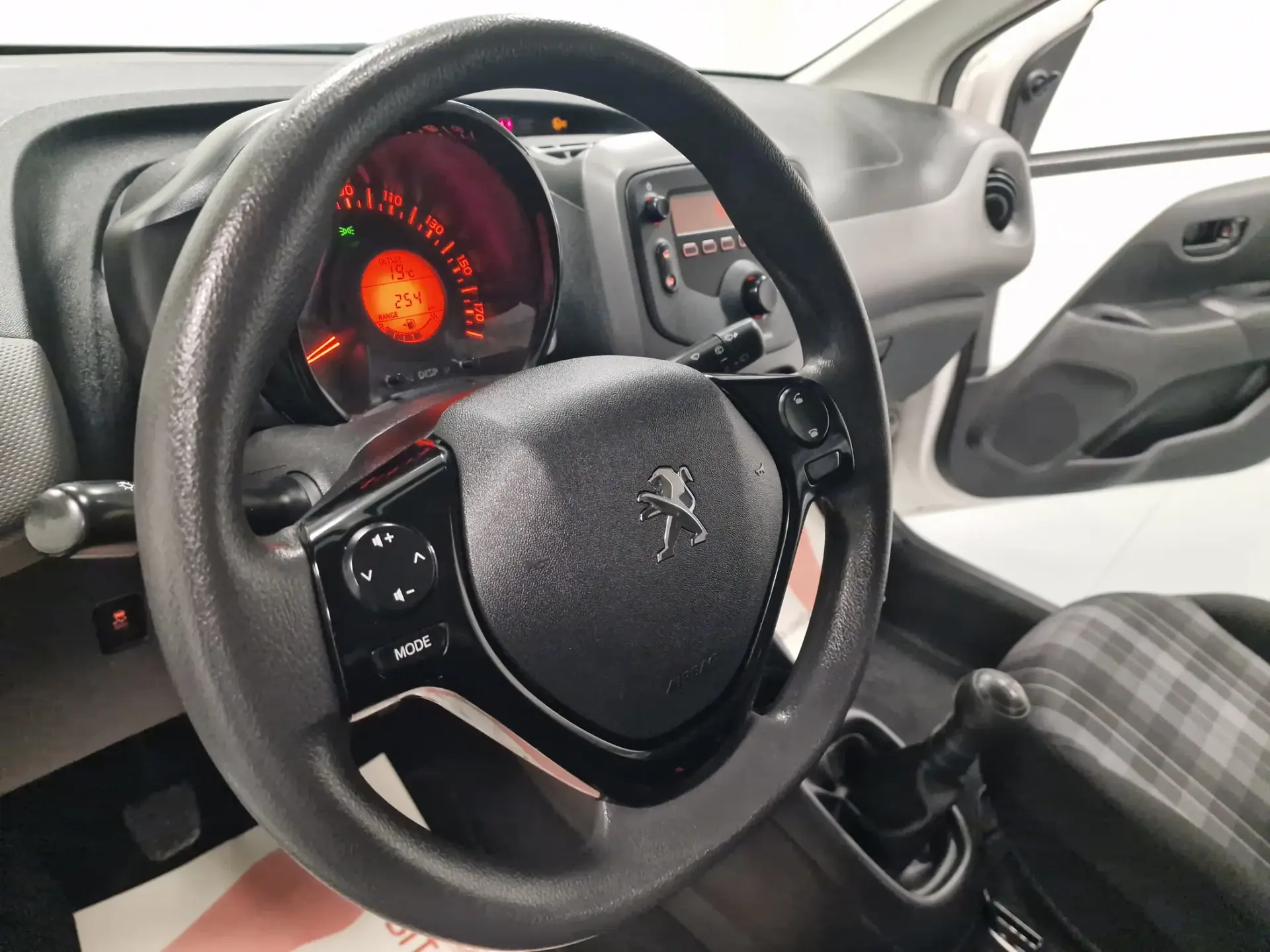 Peugeot 108 1.0 VTi Active 67