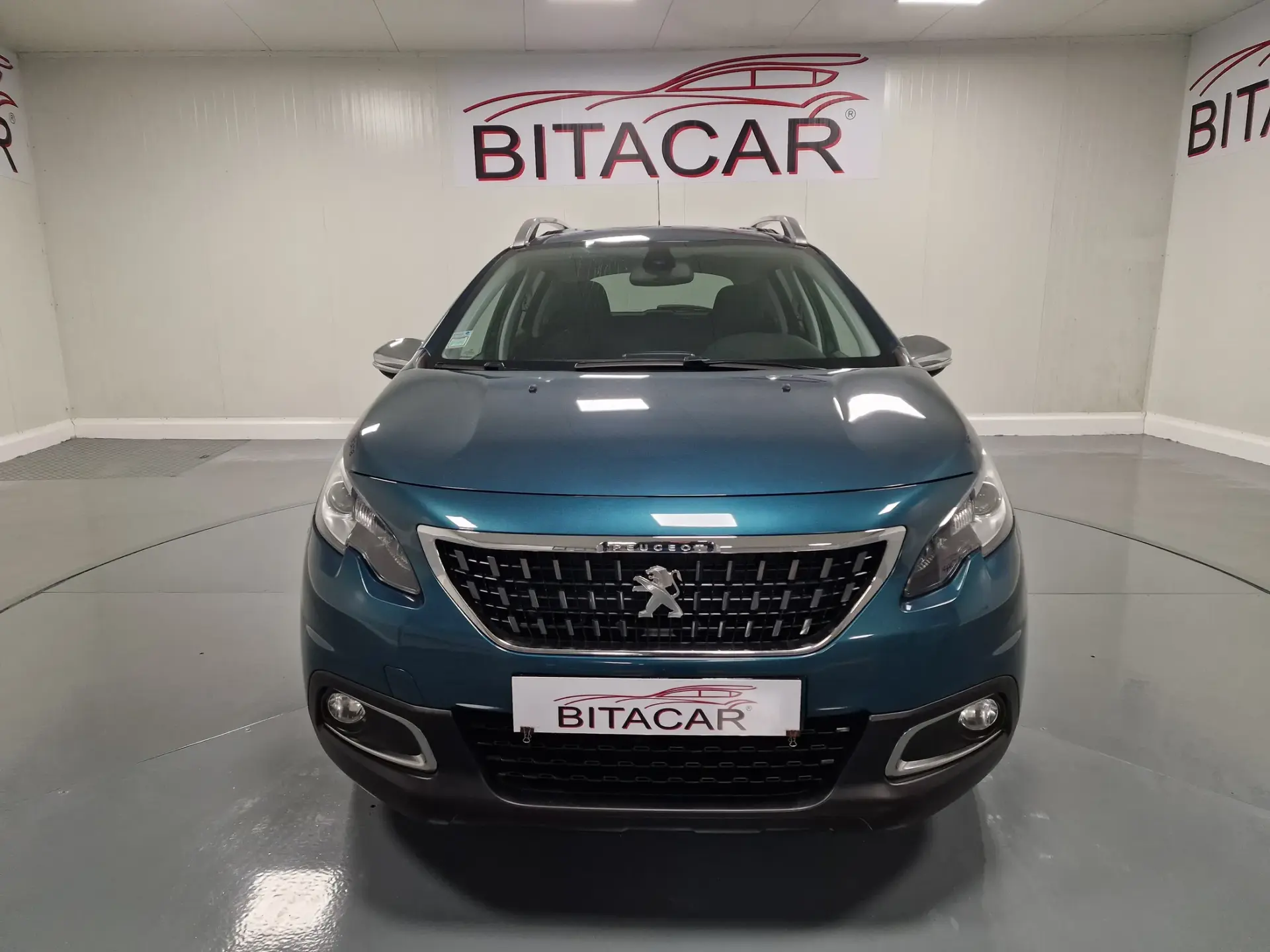 Peugeot 2008 1.2 PureTech Style 7