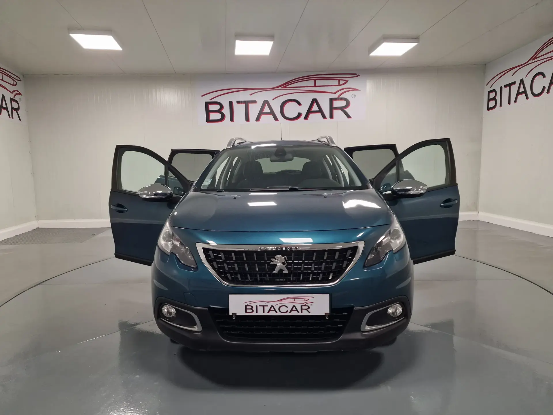 Peugeot 2008 1.2 PureTech Style 15