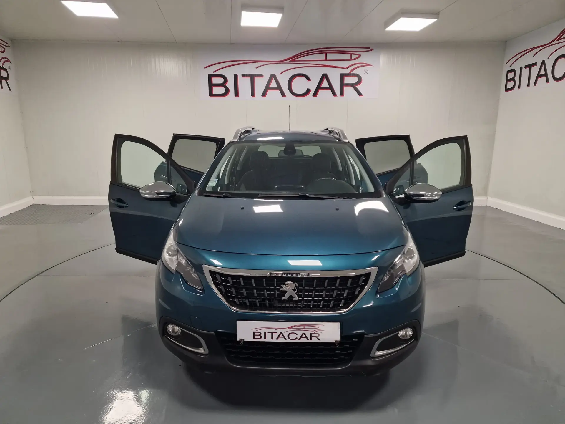 Peugeot 2008 1.2 PureTech Style 16