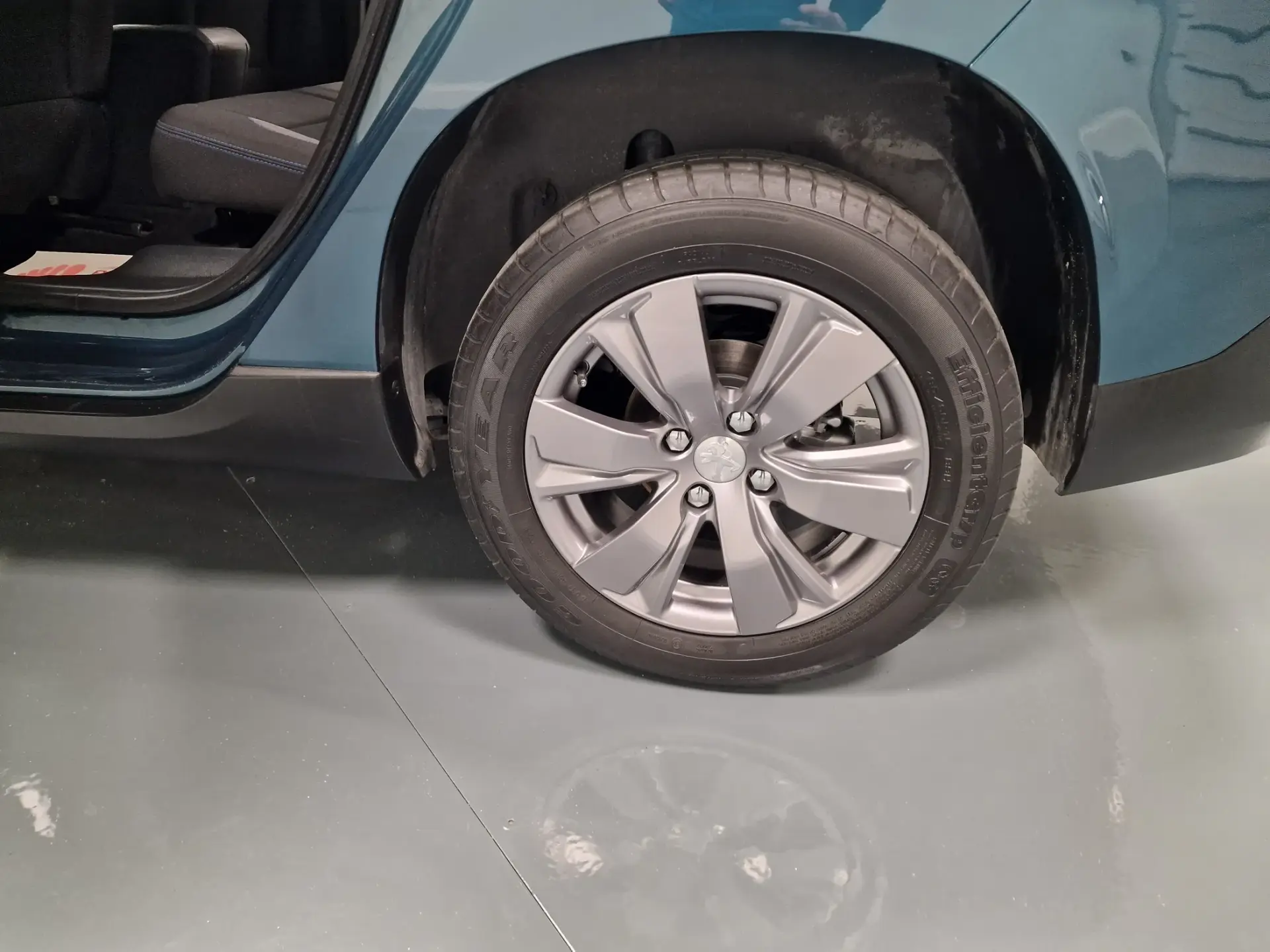 Peugeot 2008 1.2 PureTech Style 37