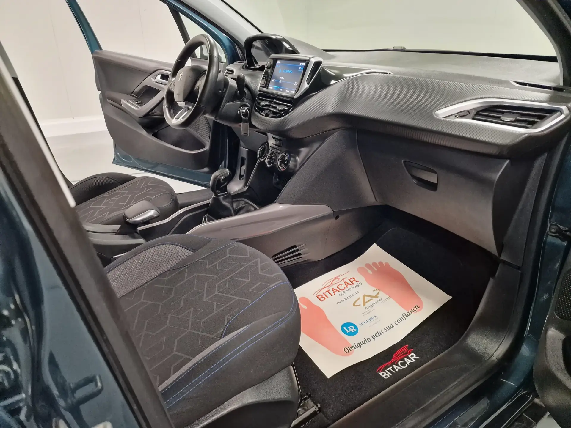 Peugeot 2008 1.2 PureTech Style 53