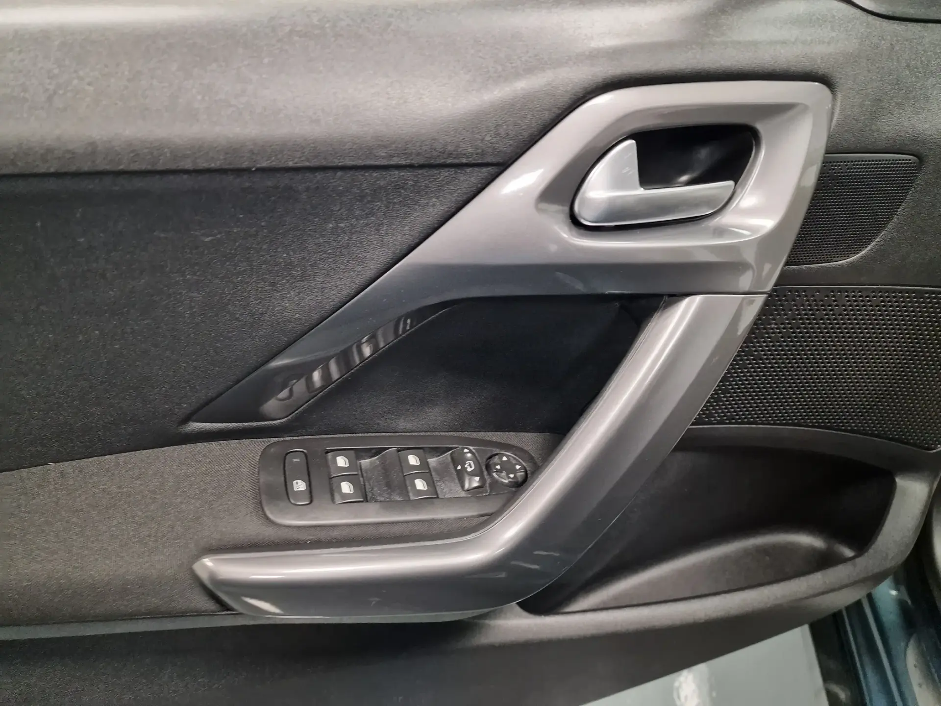 Peugeot 2008 1.2 PureTech Style 63