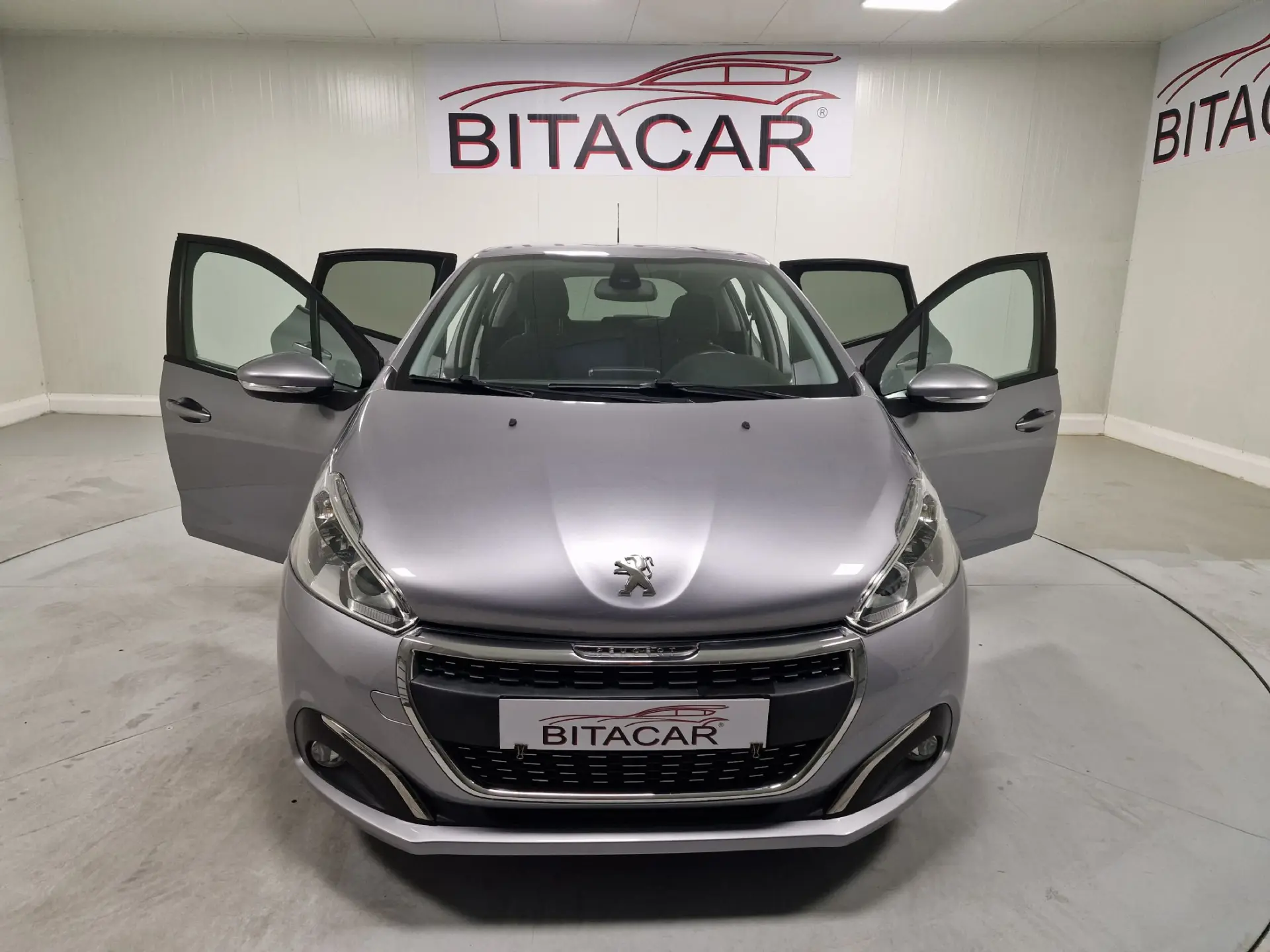 Peugeot 208 1.5 BLUEHDI 102CV SIGNATURE GPS CAM. TRASEIRA 13