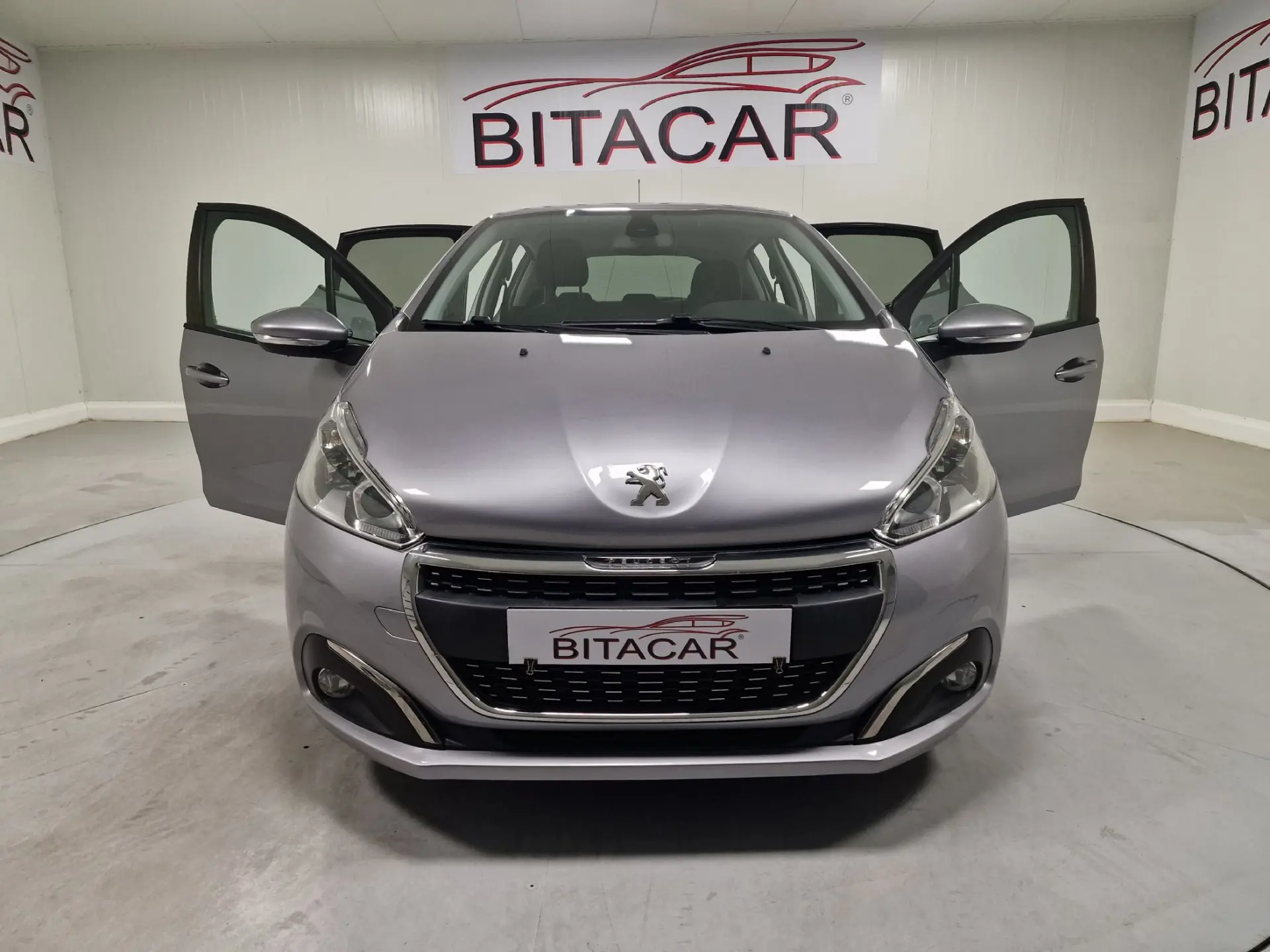 Peugeot 208 1.5 BLUEHDI 102CV SIGNATURE GPS CAM. TRASEIRA 14