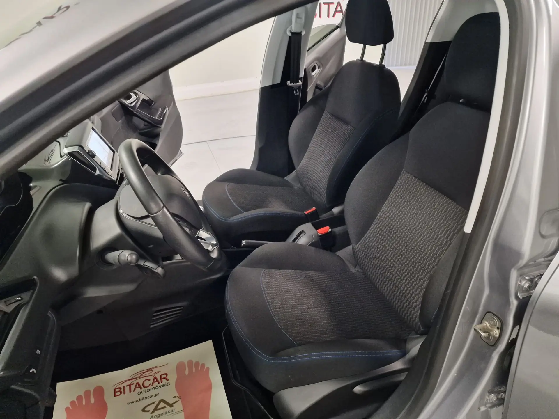 Peugeot 208 1.5 BLUEHDI 102CV SIGNATURE GPS CAM. TRASEIRA 55