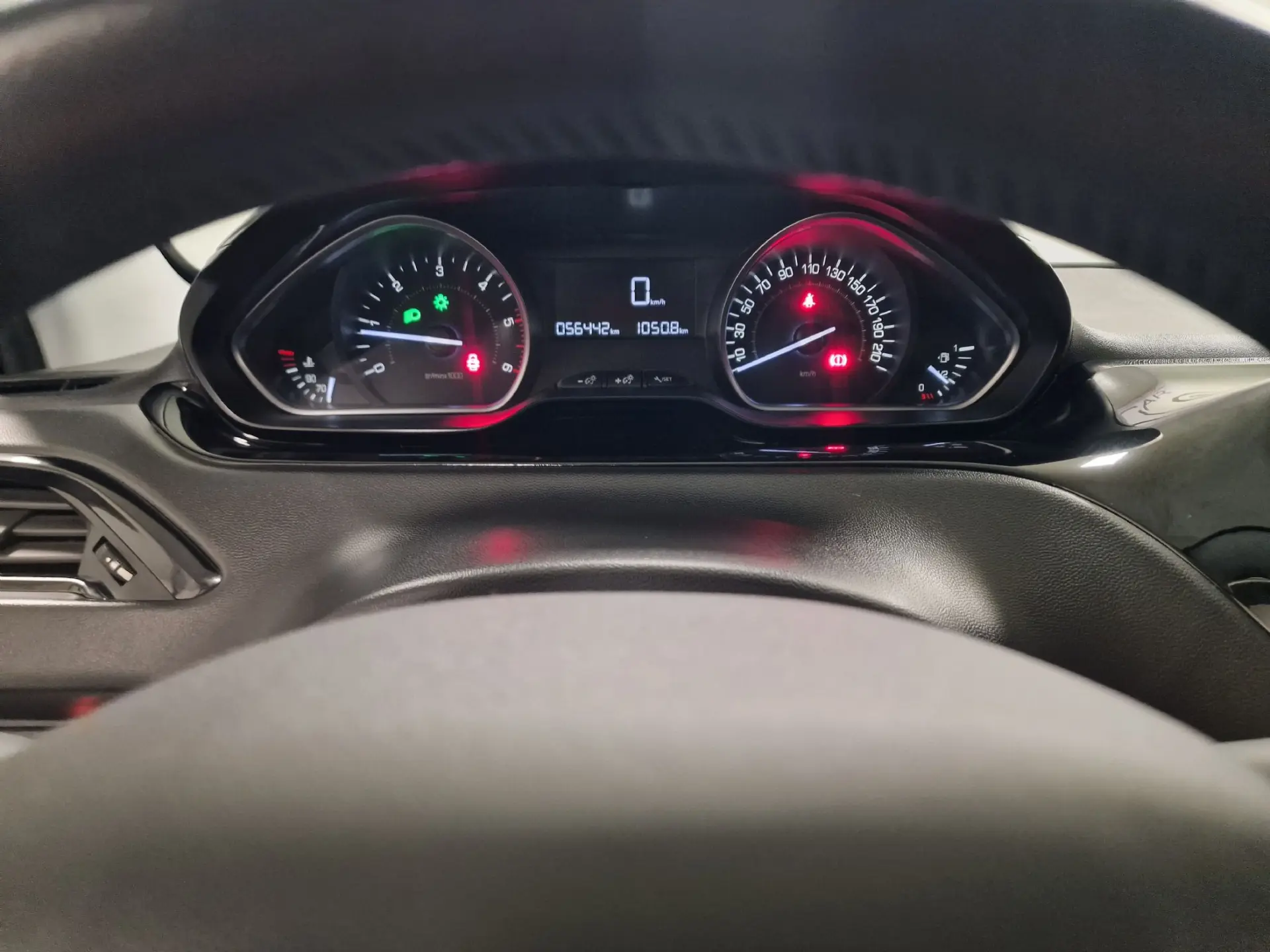 Peugeot 208 1.5 BLUEHDI 102CV SIGNATURE GPS CAM. TRASEIRA 72