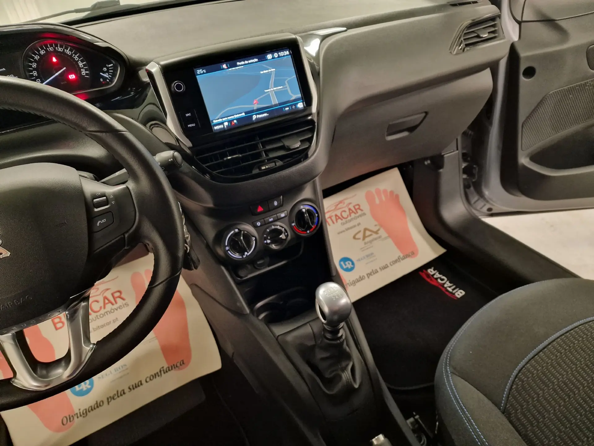 Peugeot 208 1.5 BLUEHDI 102CV SIGNATURE GPS CAM. TRASEIRA 81