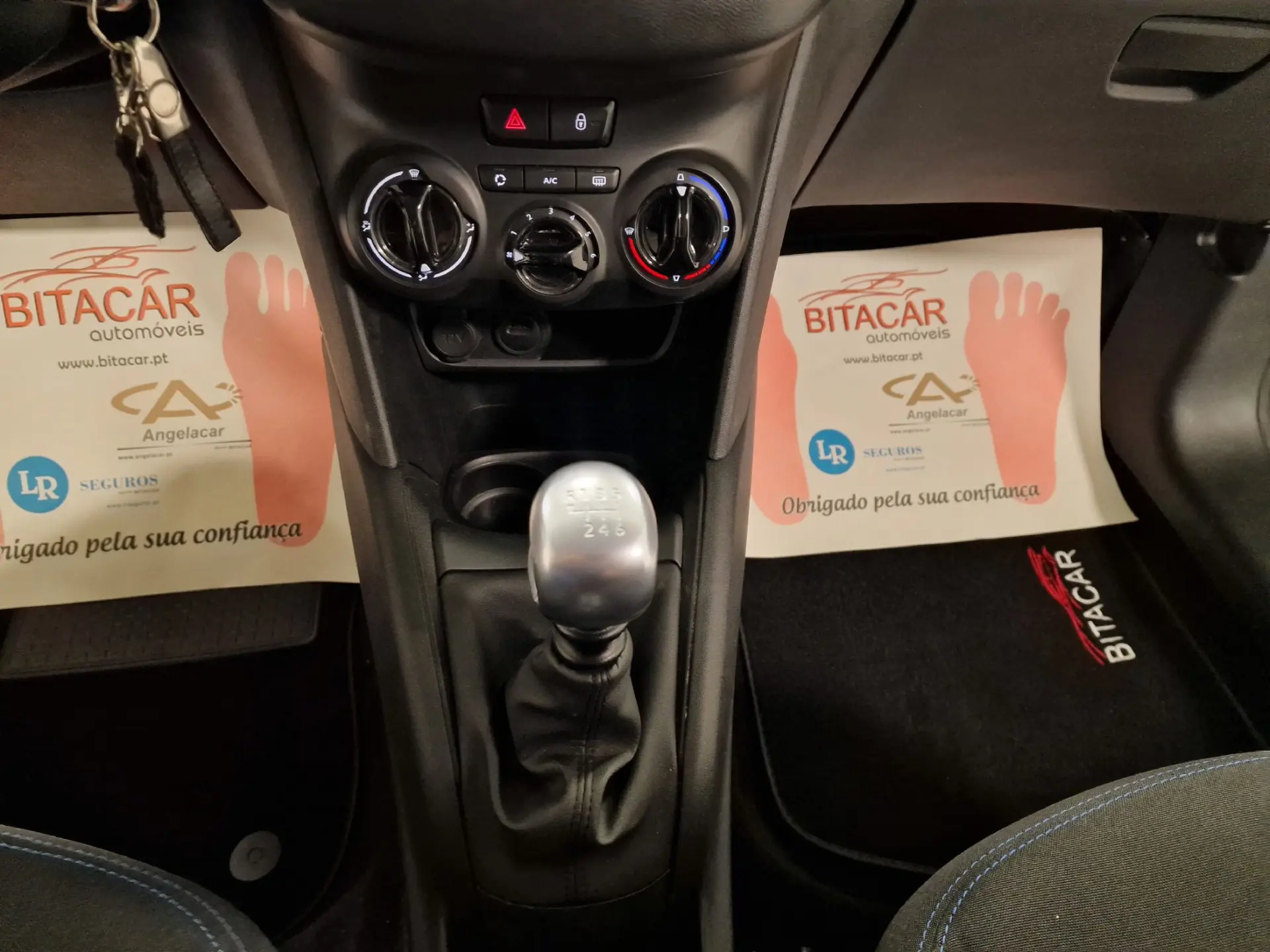 Peugeot 208 1.5 BLUEHDI 102CV SIGNATURE GPS CAM. TRASEIRA 86