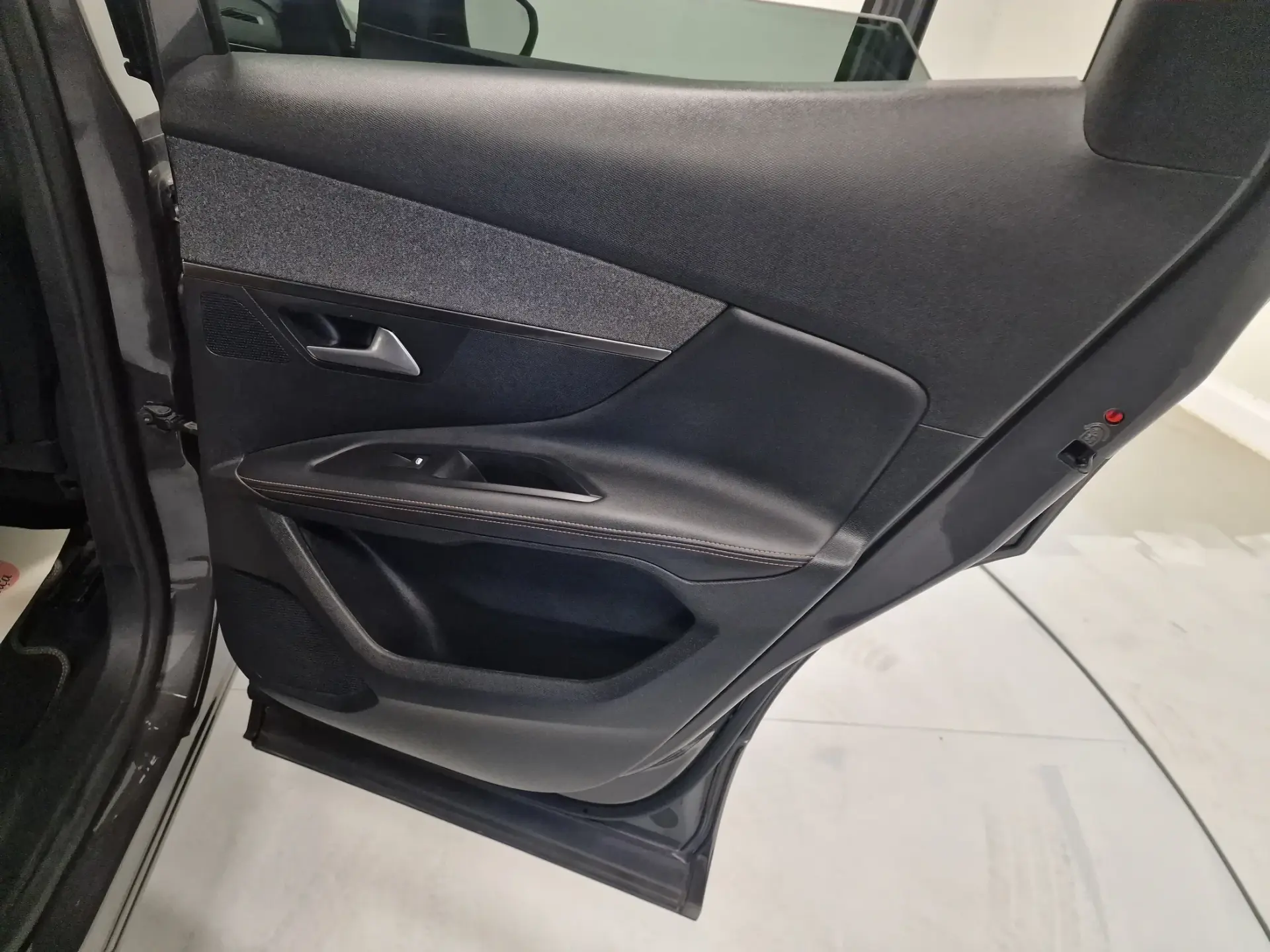 Peugeot 3008 1.5 BlueHDi GT Line J19 52