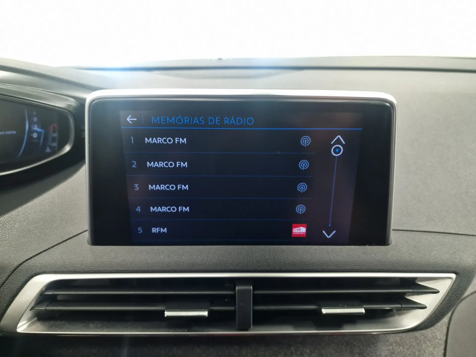 Peugeot 3008 1.5 BlueHDi GT Line J19 76