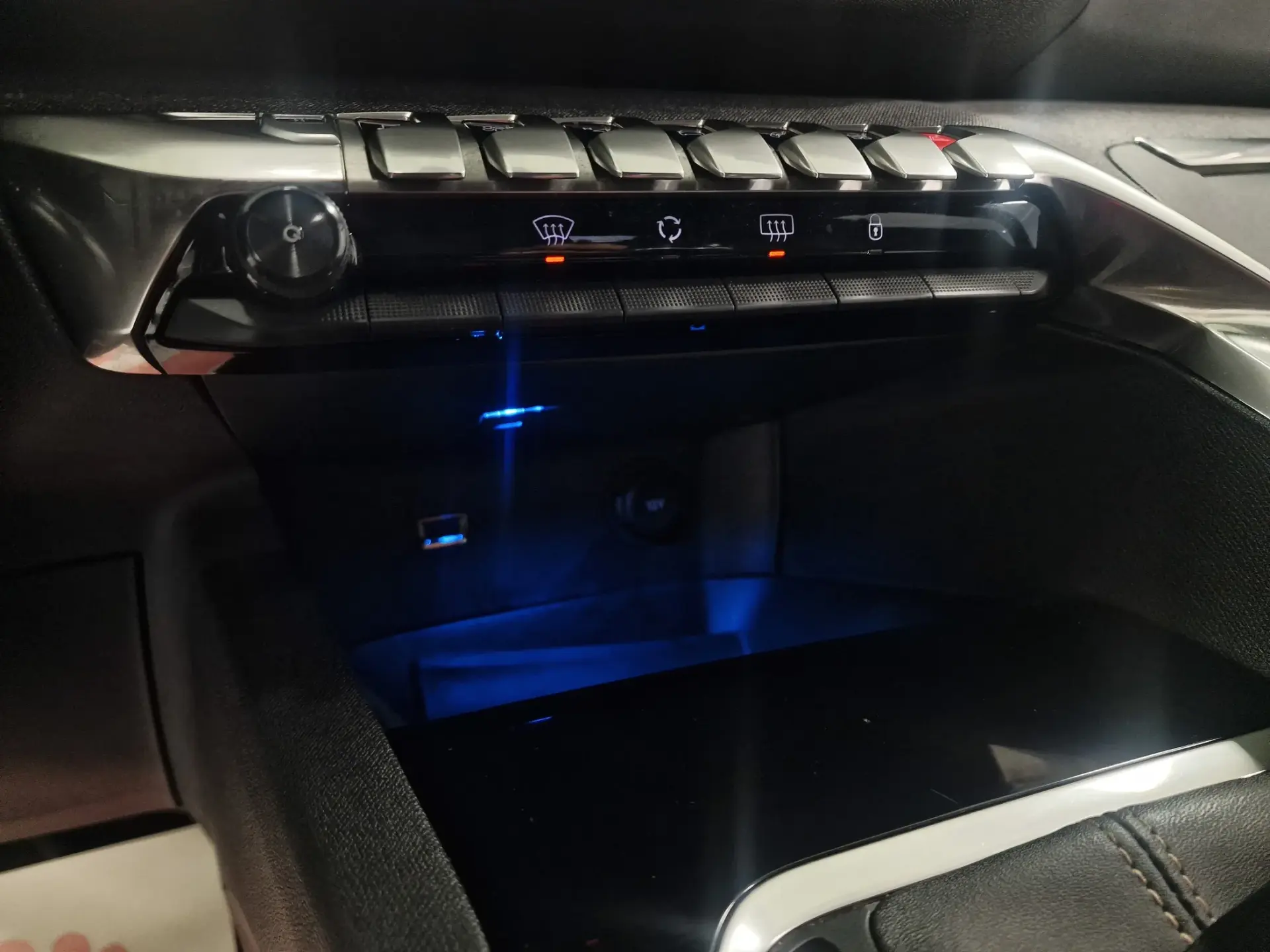 Peugeot 3008 1.5 BlueHDi GT Line J19 82