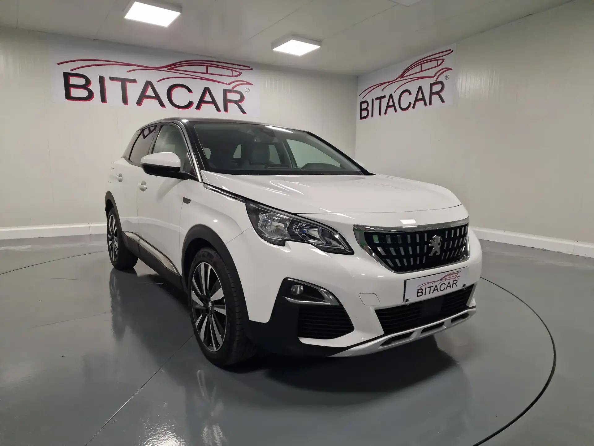 Peugeot 3008 1.5 BlueHDi Allure 8
