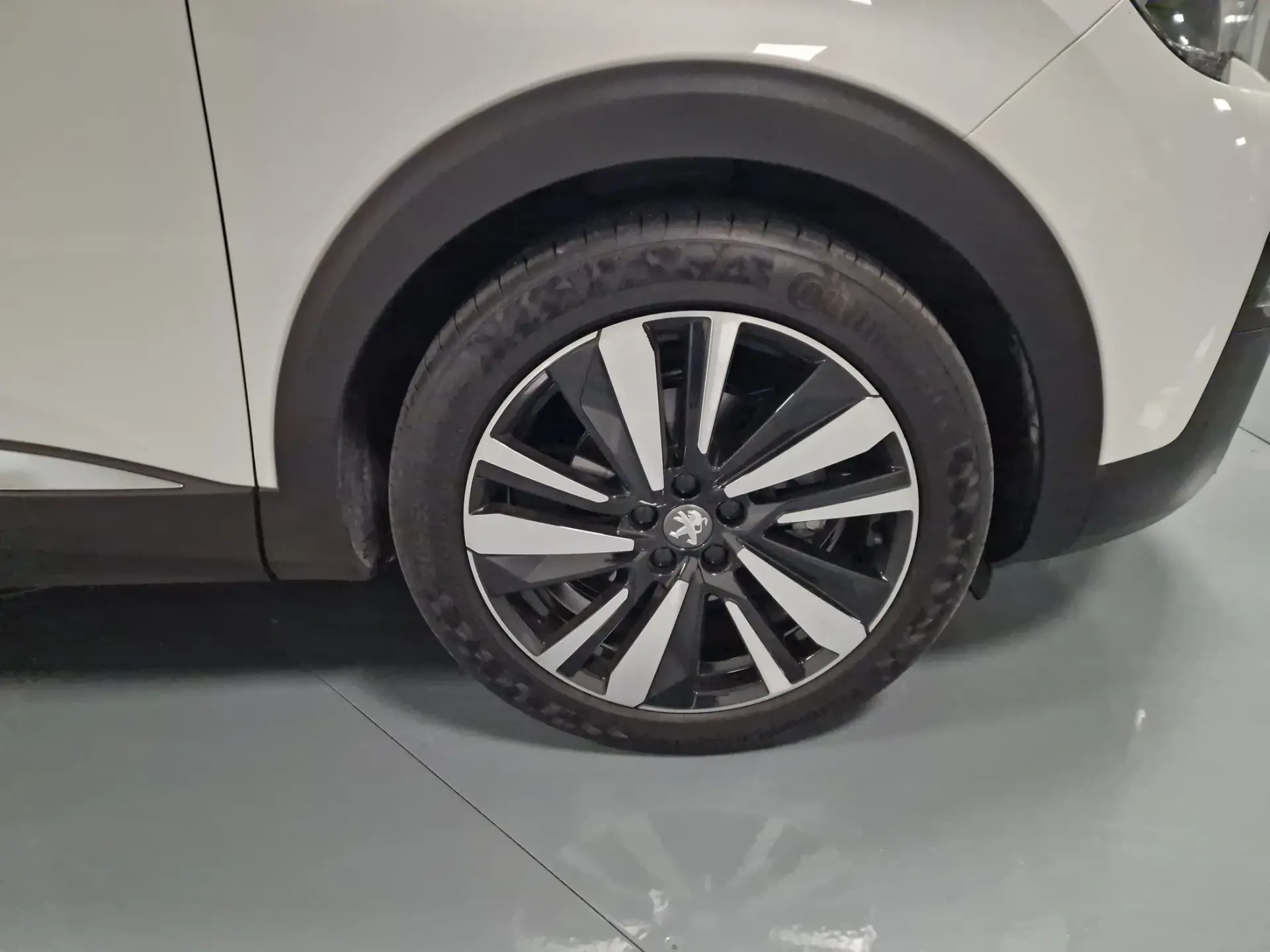 Peugeot 3008 1.5 BlueHDi Allure 12