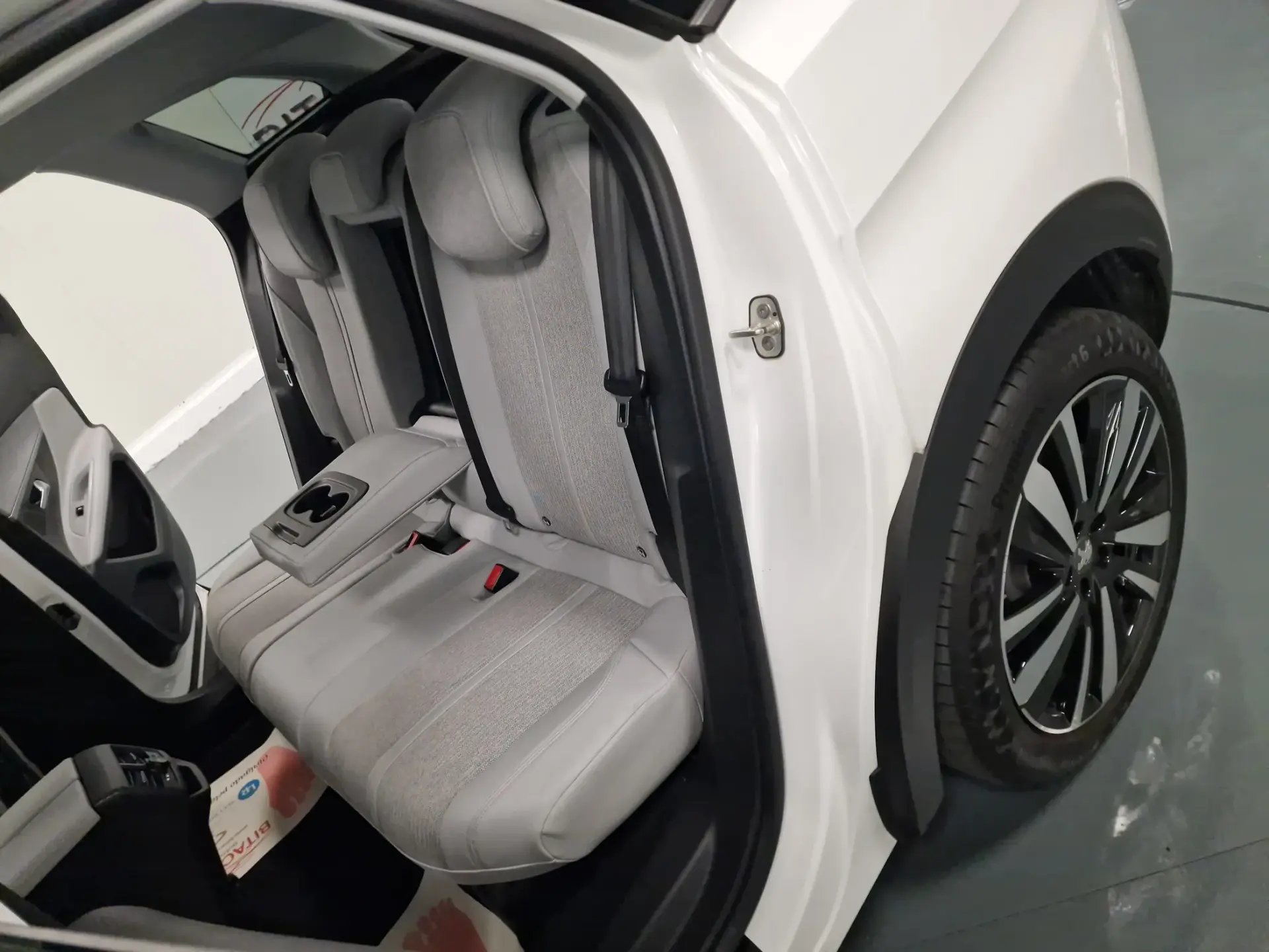 Peugeot 3008 1.5 BlueHDi Allure 16