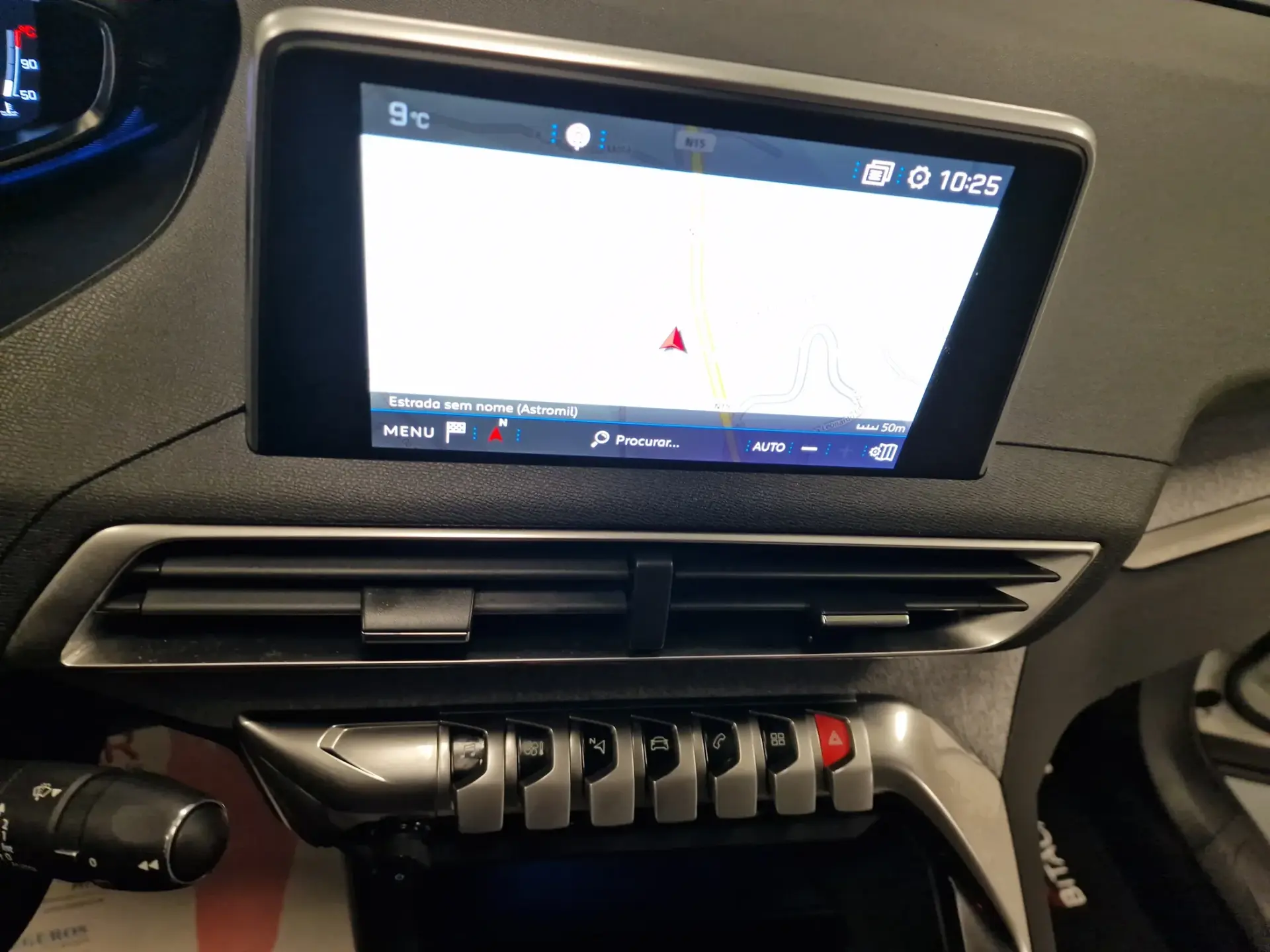 Peugeot 3008 1.5 BlueHDi Allure 19