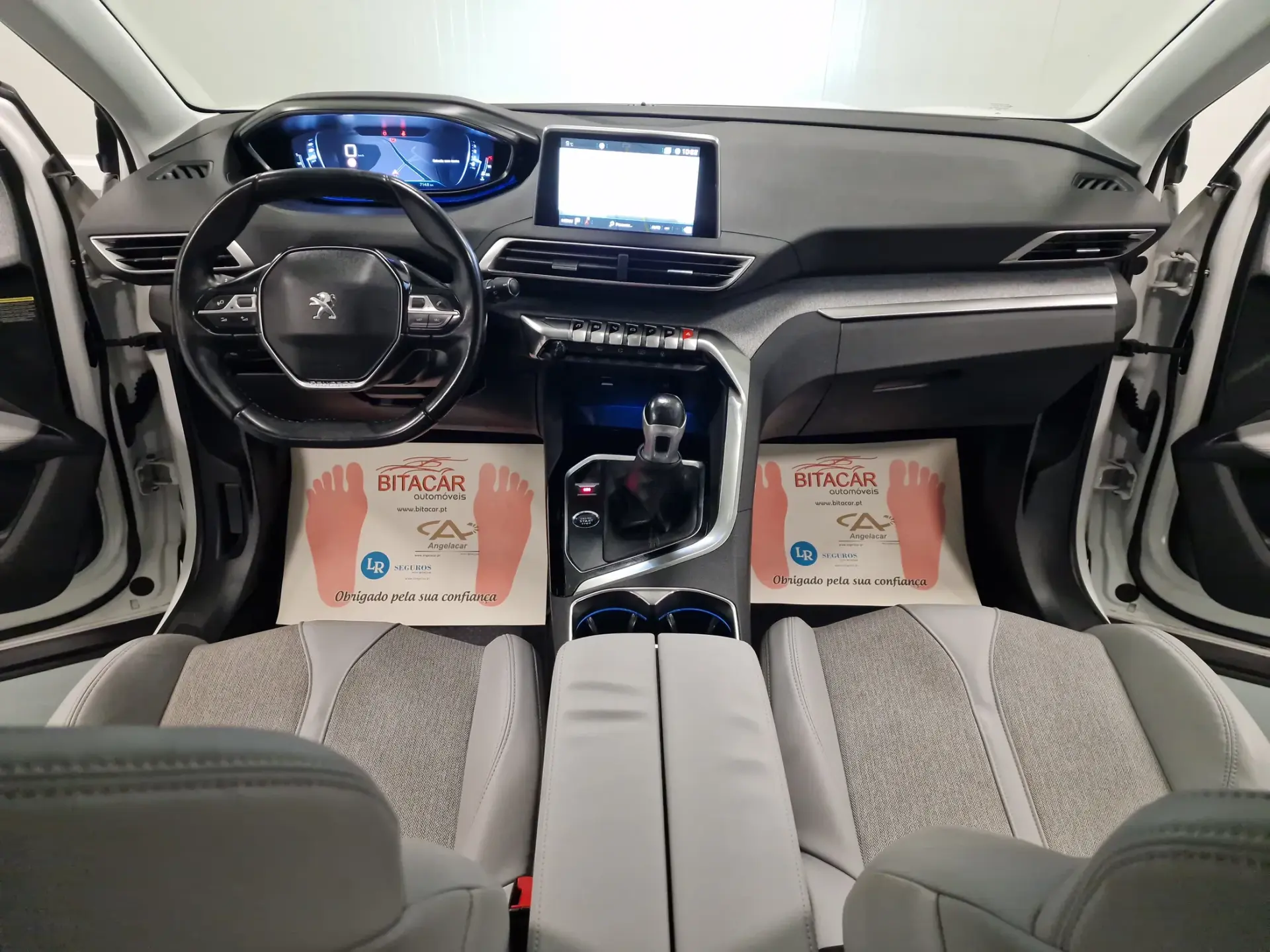 Peugeot 3008 1.5 BlueHDi Allure 21