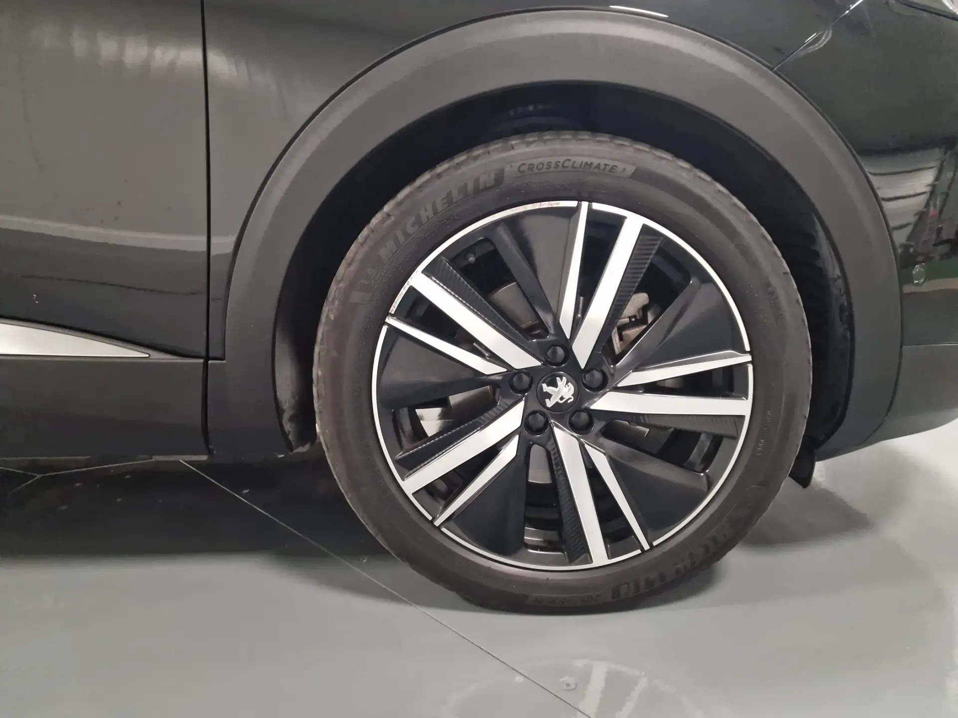 Peugeot 3008 1.6 Hybrid4 GT Line e-EAT8 4