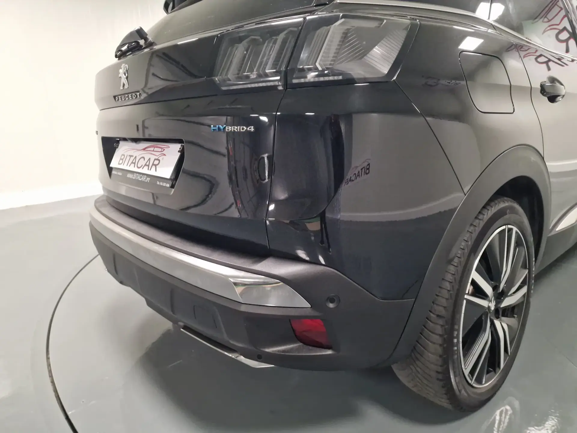 Peugeot 3008 1.6 Hybrid4 GT Line e-EAT8 28