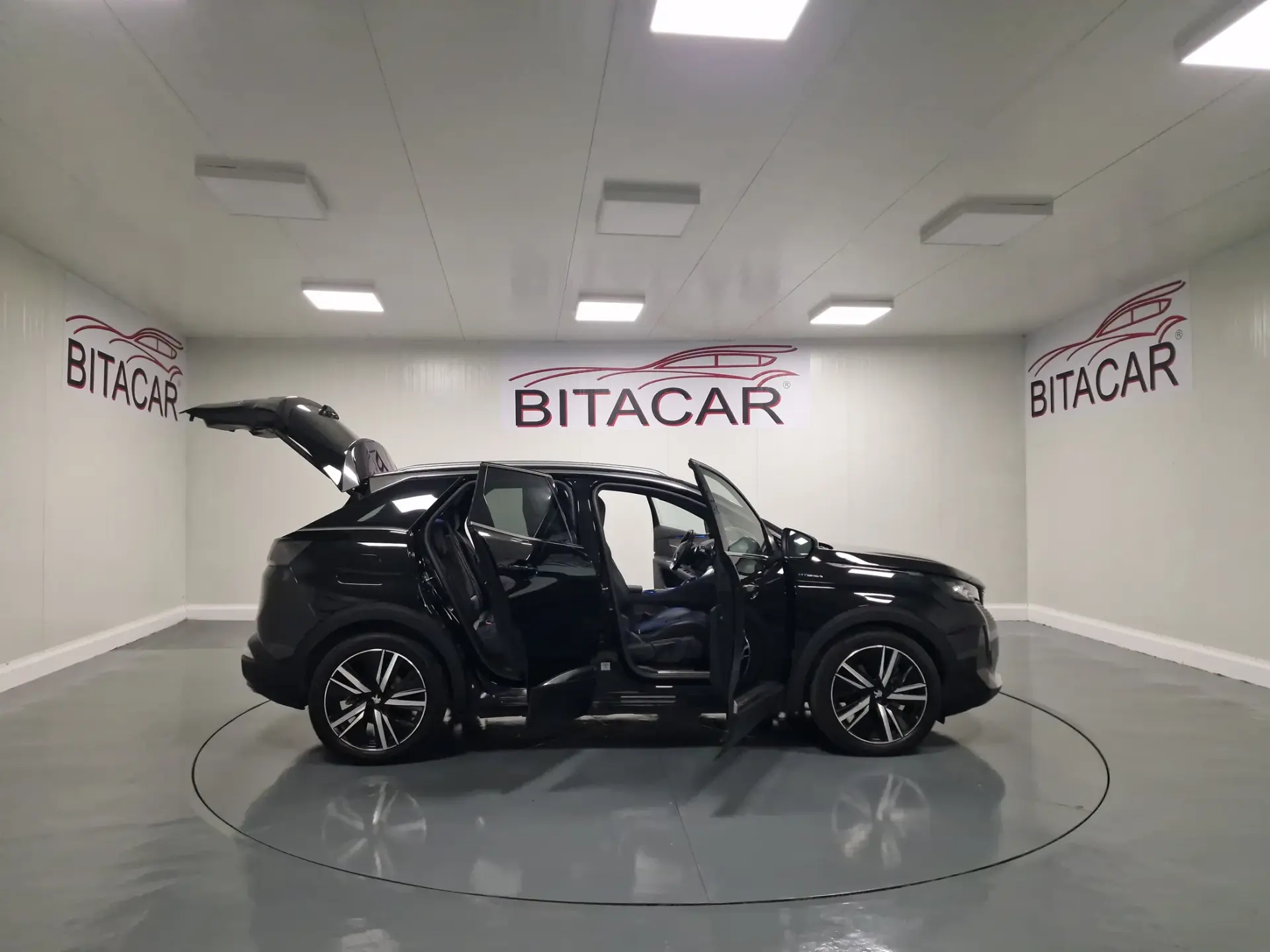 Peugeot 3008 1.6 Hybrid4 GT Line e-EAT8 51