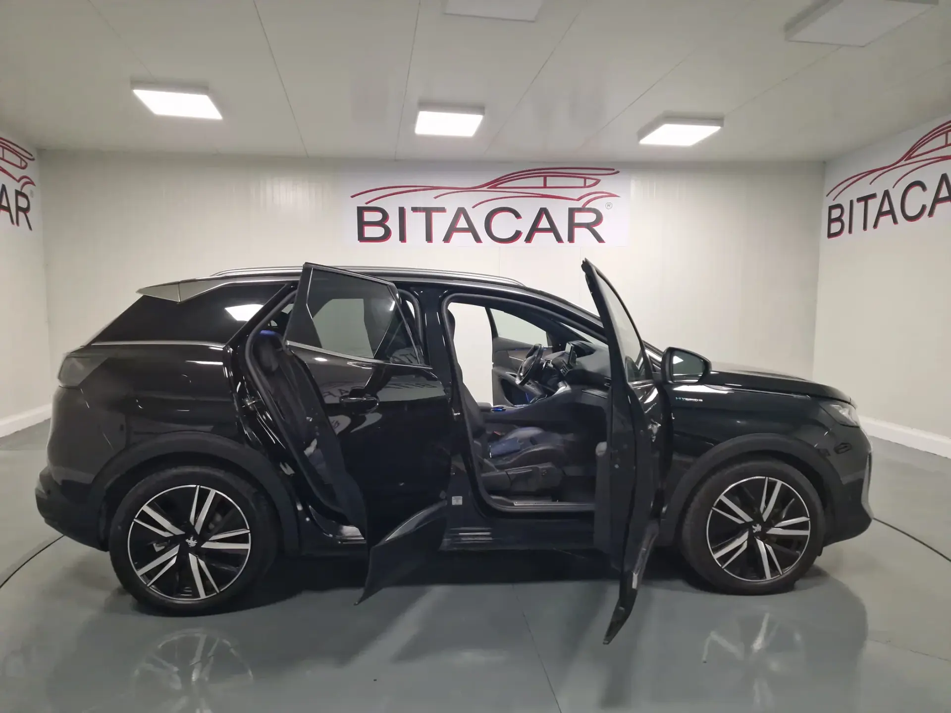 Peugeot 3008 1.6 Hybrid4 GT Line e-EAT8 53