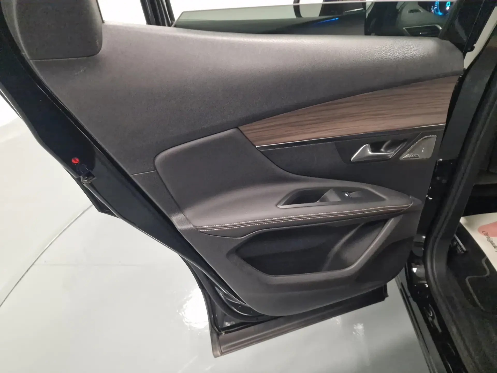 Peugeot 3008 1.6 Hybrid4 GT Line e-EAT8 59