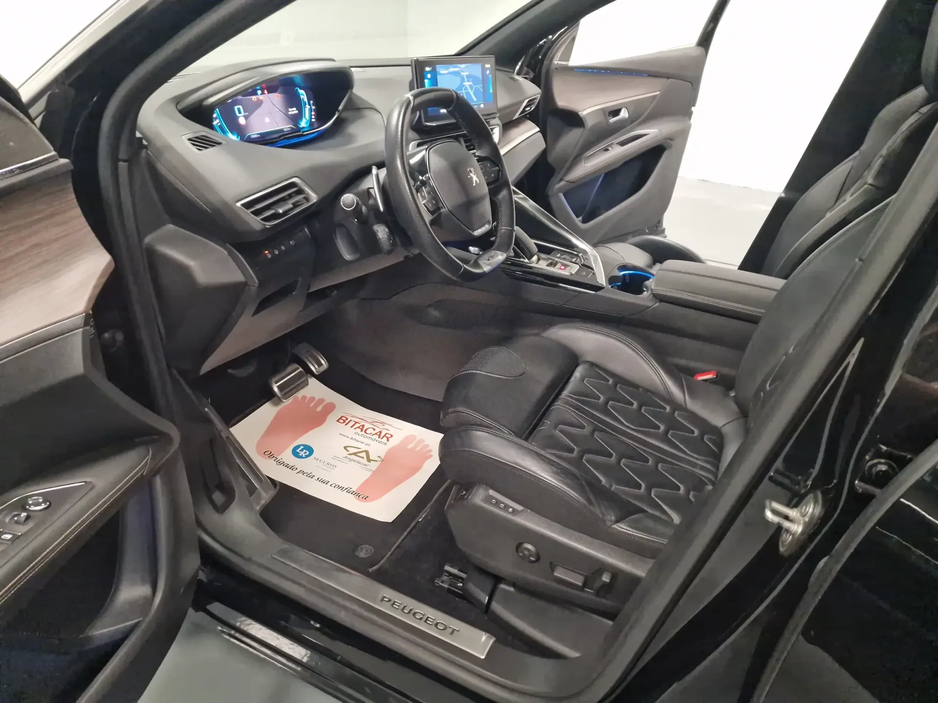 Peugeot 3008 1.6 Hybrid4 GT Line e-EAT8 76