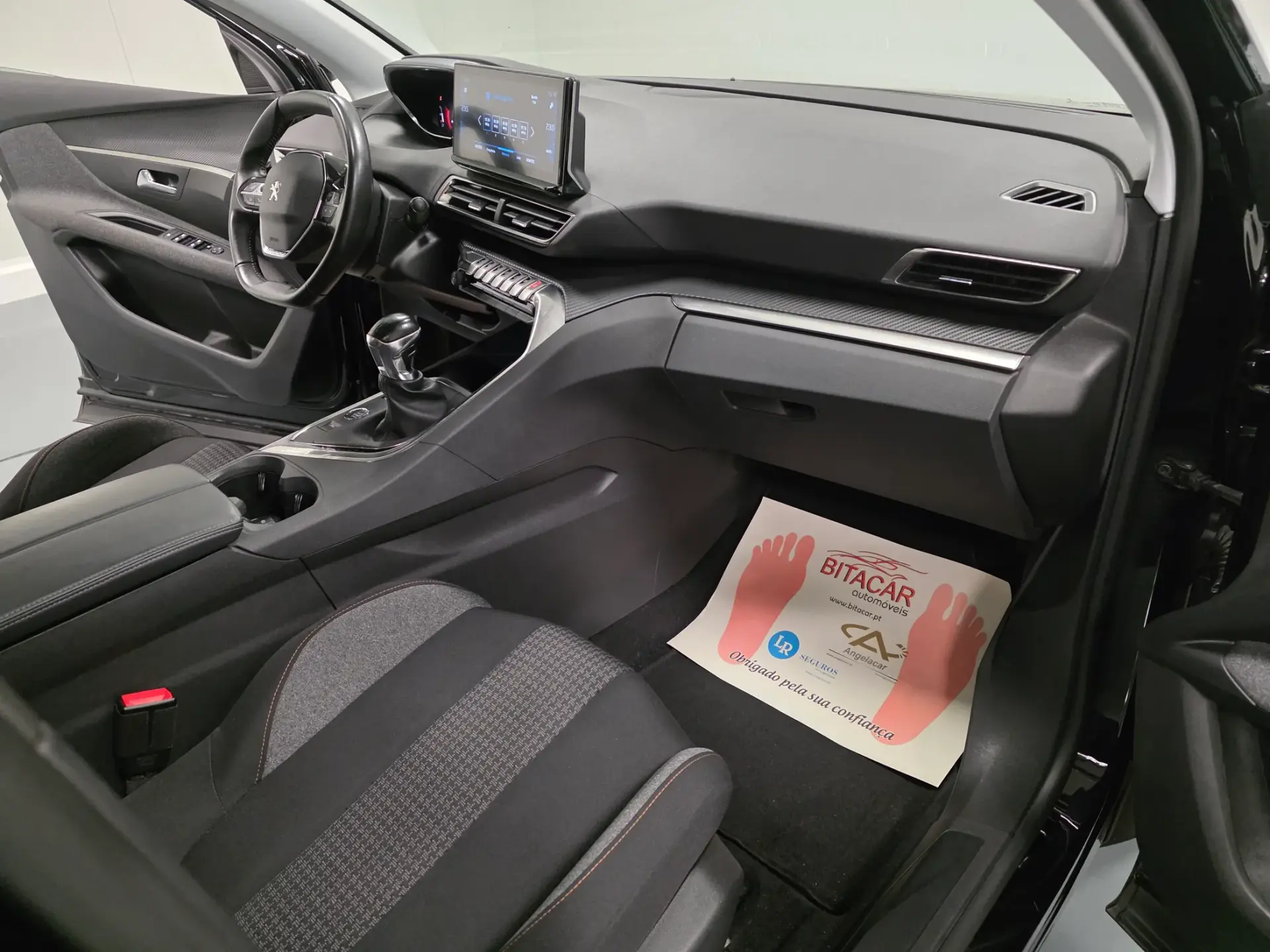 Peugeot 3008 1.5 BlueHDi Style 7