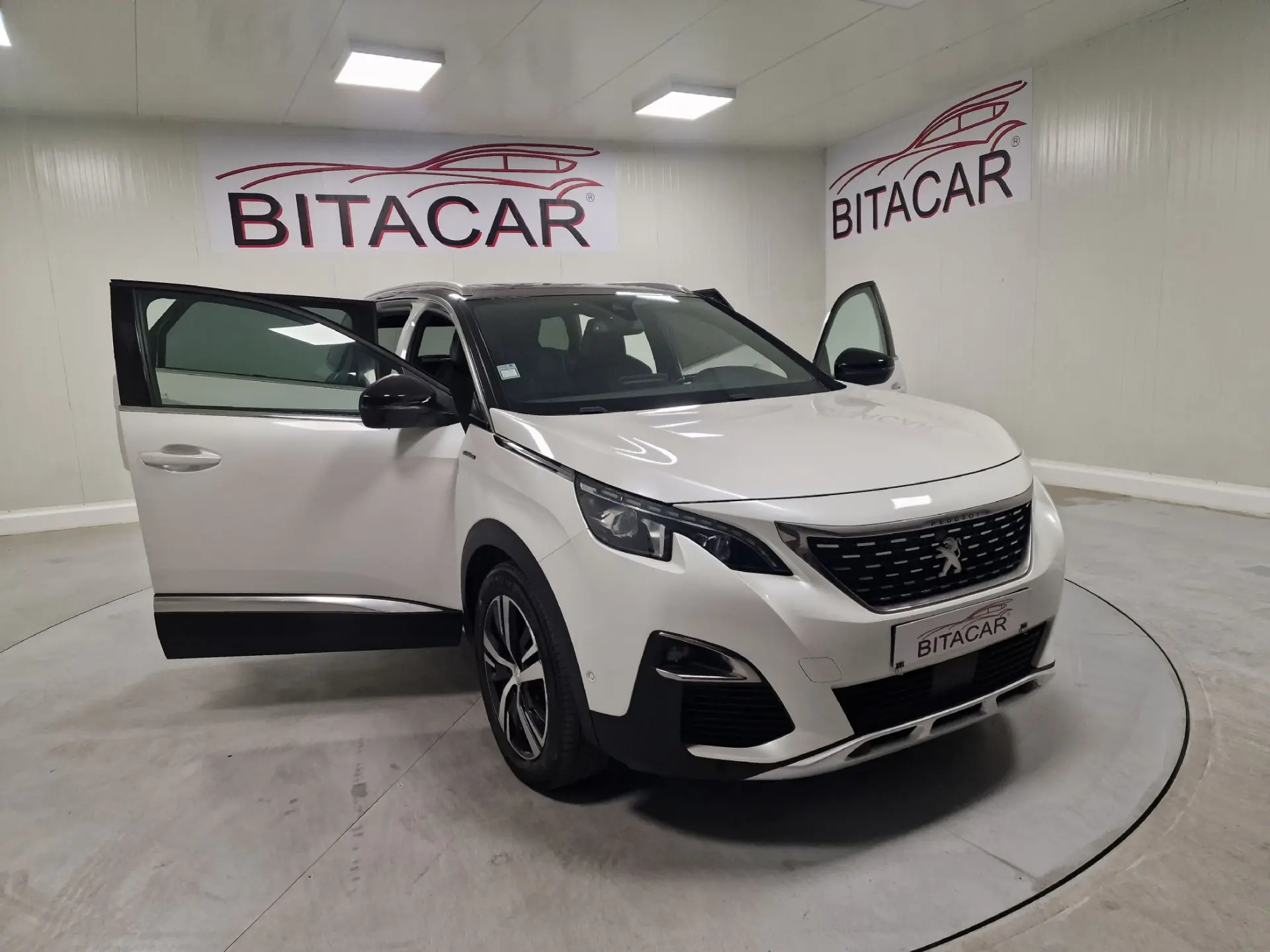Peugeot 5008 1.66 BLUEHDI 120CV GTLINE TETO DE ABRIR 15