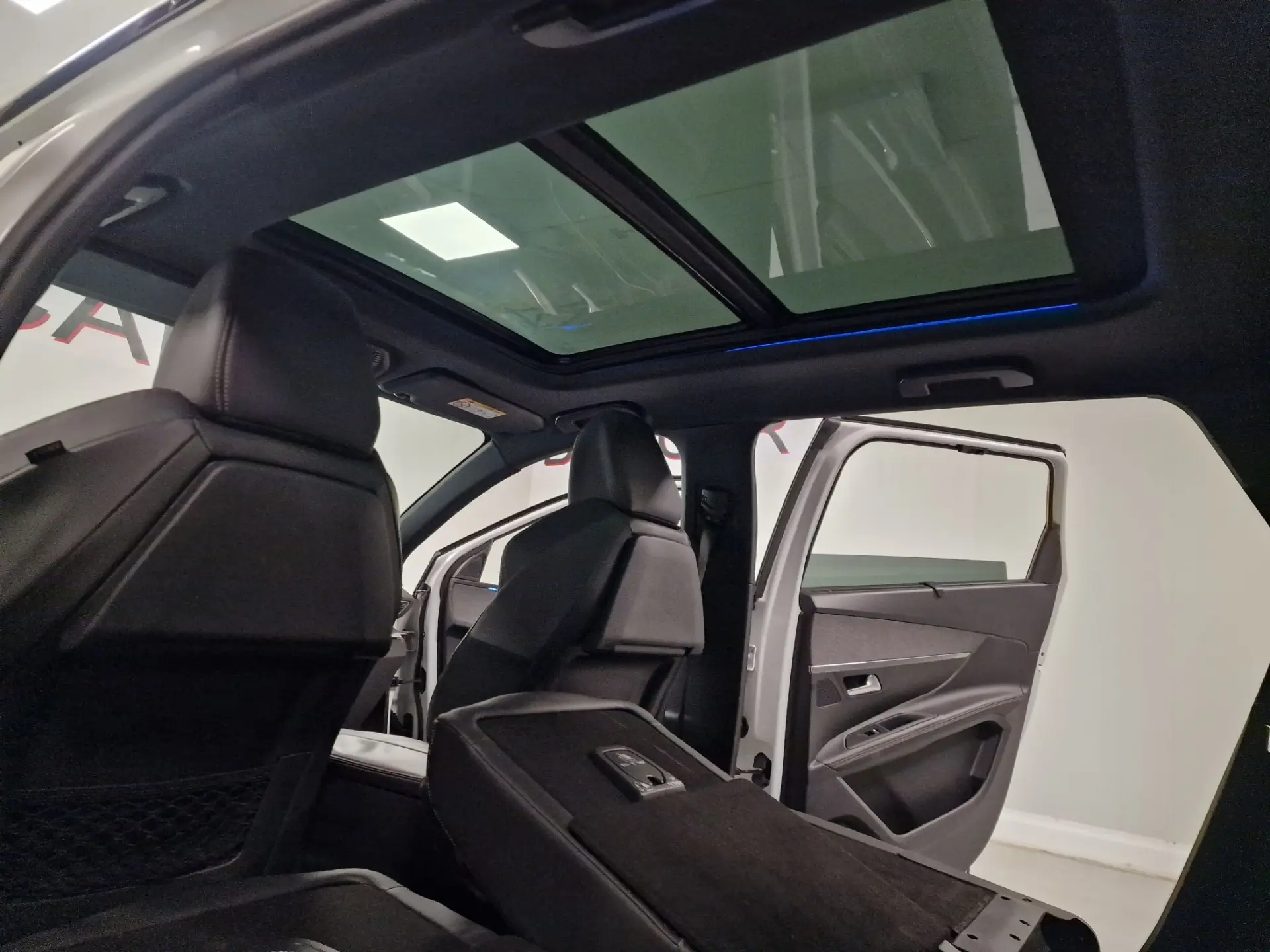 Peugeot 5008 1.66 BLUEHDI 120CV GTLINE TETO DE ABRIR 57