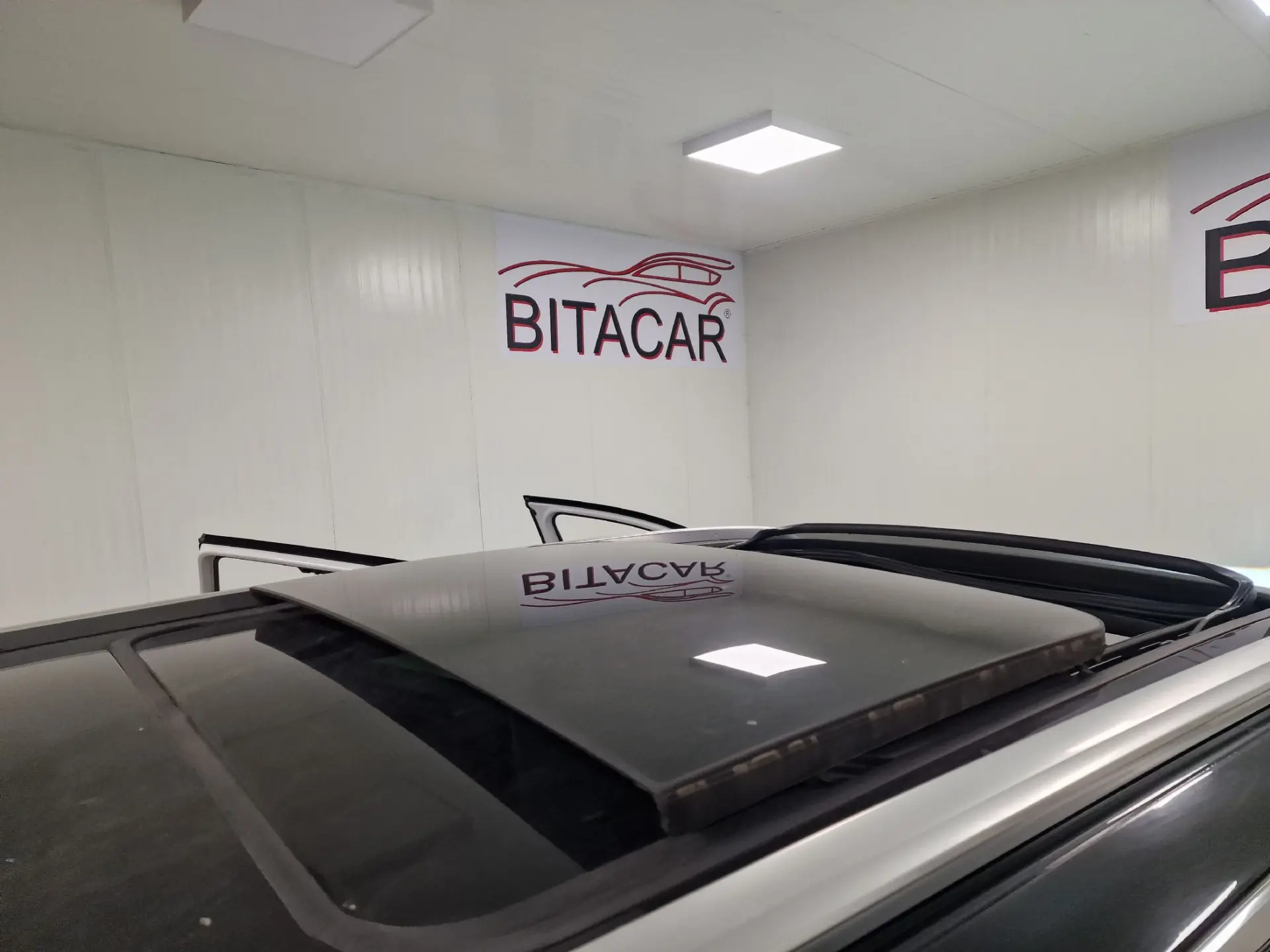 Peugeot 5008 1.66 BLUEHDI 120CV GTLINE TETO DE ABRIR 67