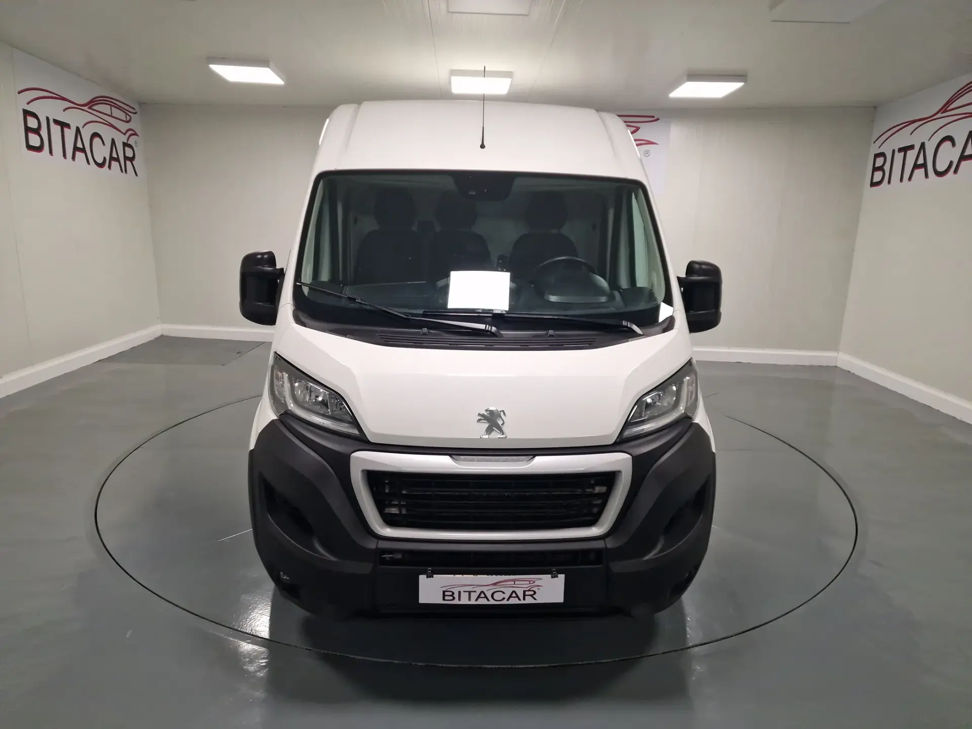 Peugeot Boxer 2.2 BlueHDi 435 L4H2 Premium 8