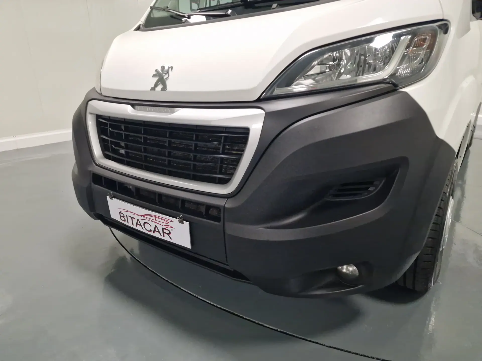 Peugeot Boxer 2.2 BlueHDi 435 L4H2 Premium 9