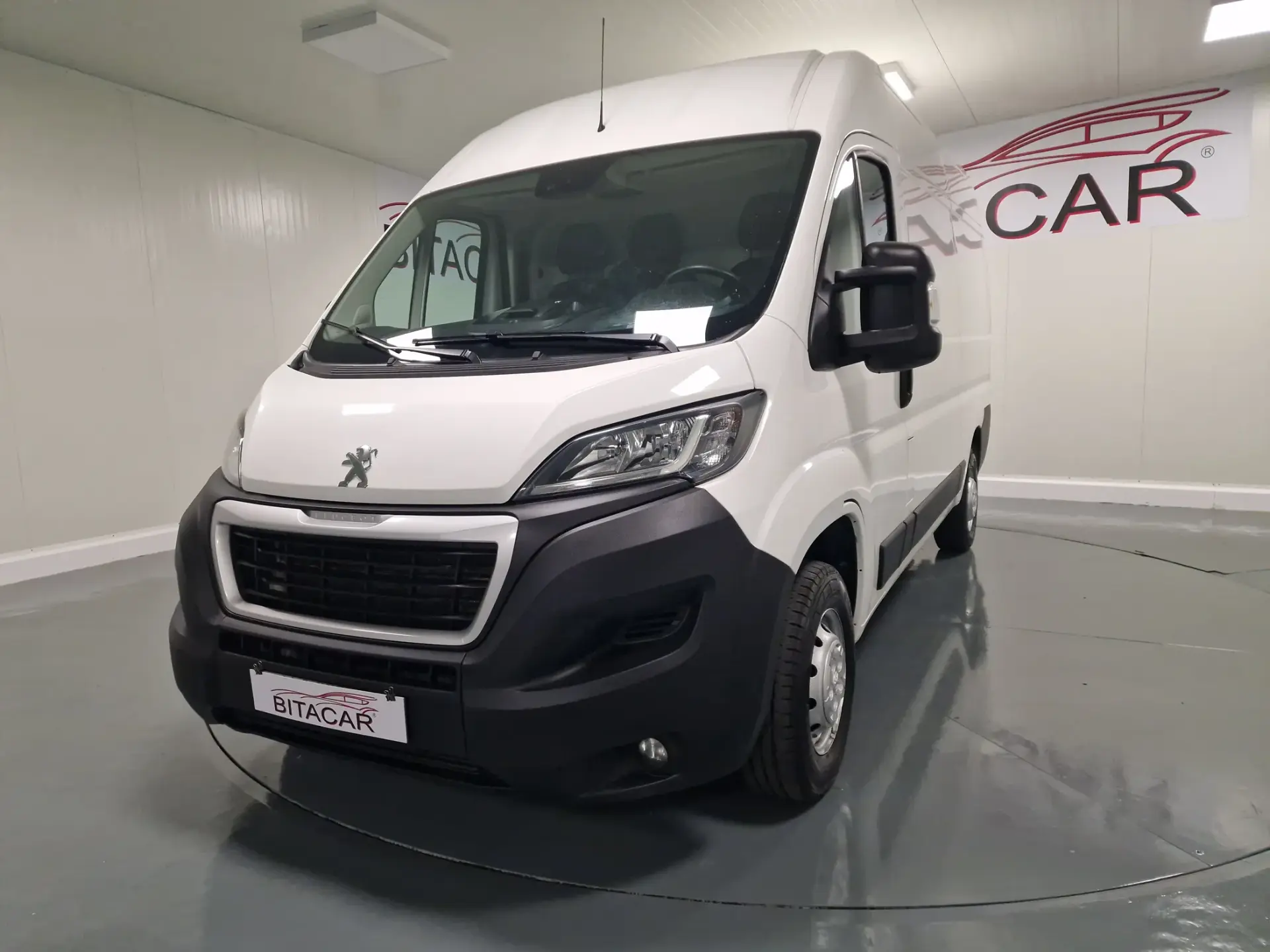 Peugeot Boxer 2.2 BlueHDi 435 L4H2 Premium 12