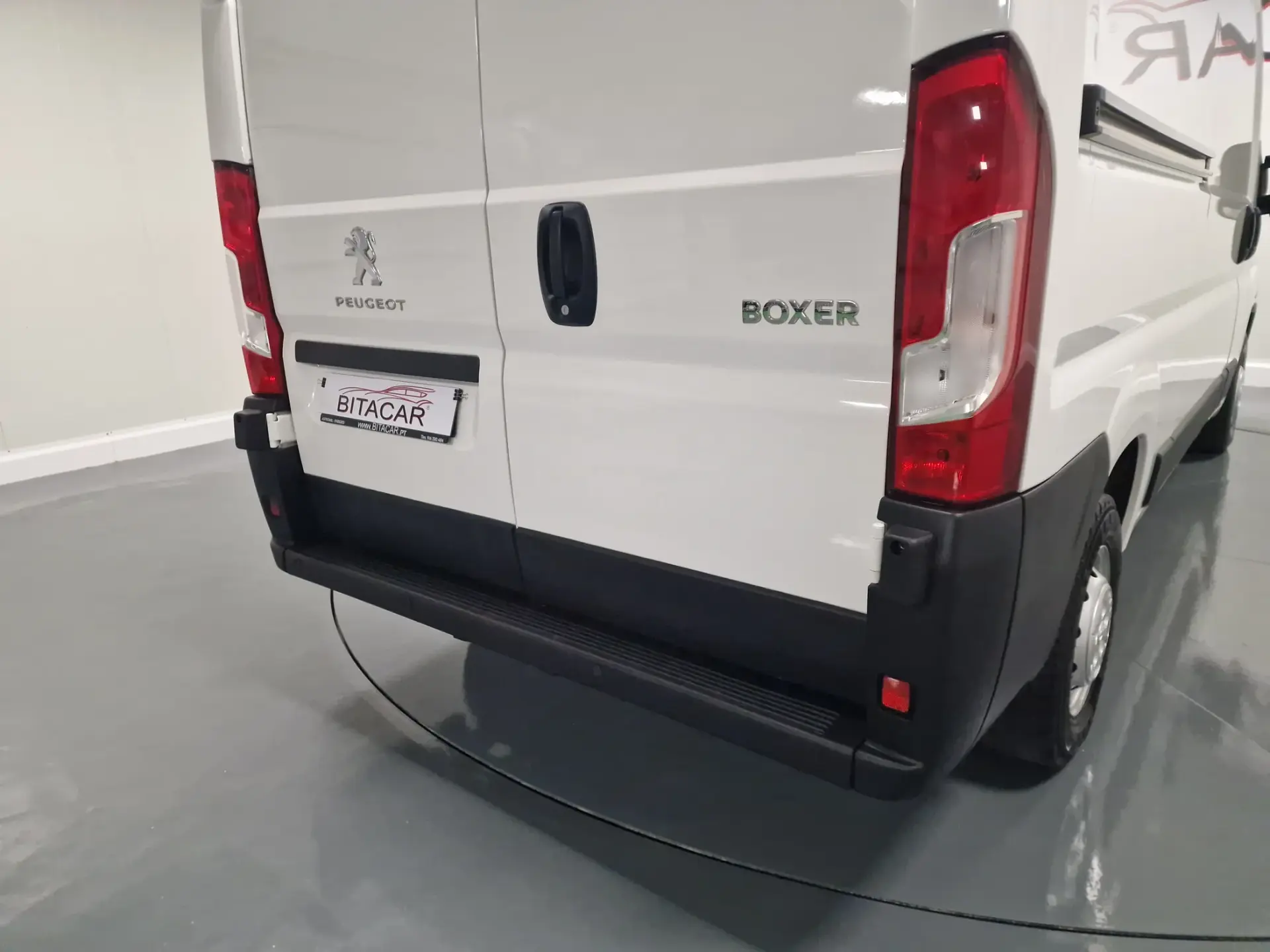 Peugeot Boxer 2.2 BlueHDi 435 L4H2 Premium 23