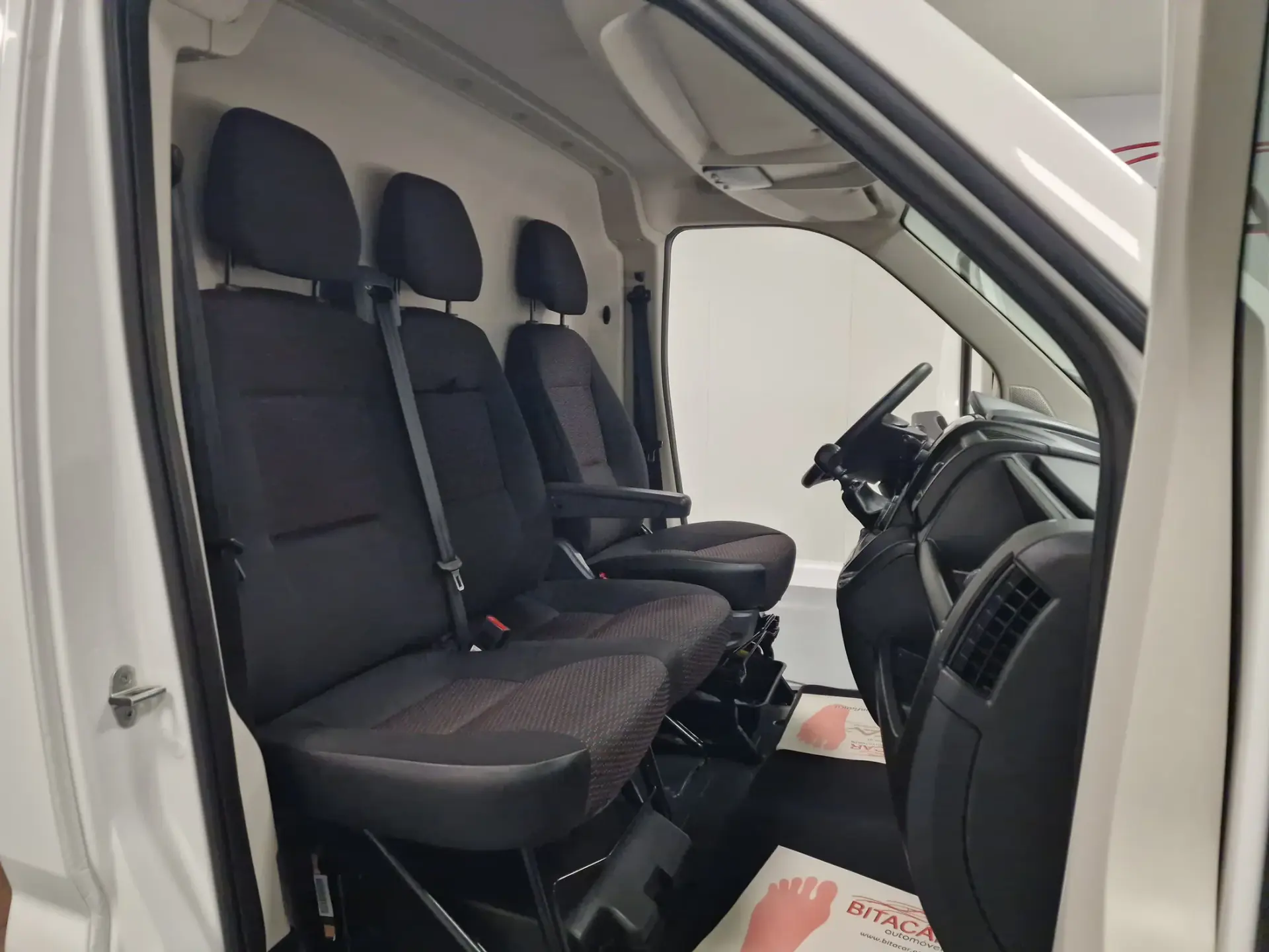 Peugeot Boxer 2.2 BlueHDi 435 L4H2 Premium 47