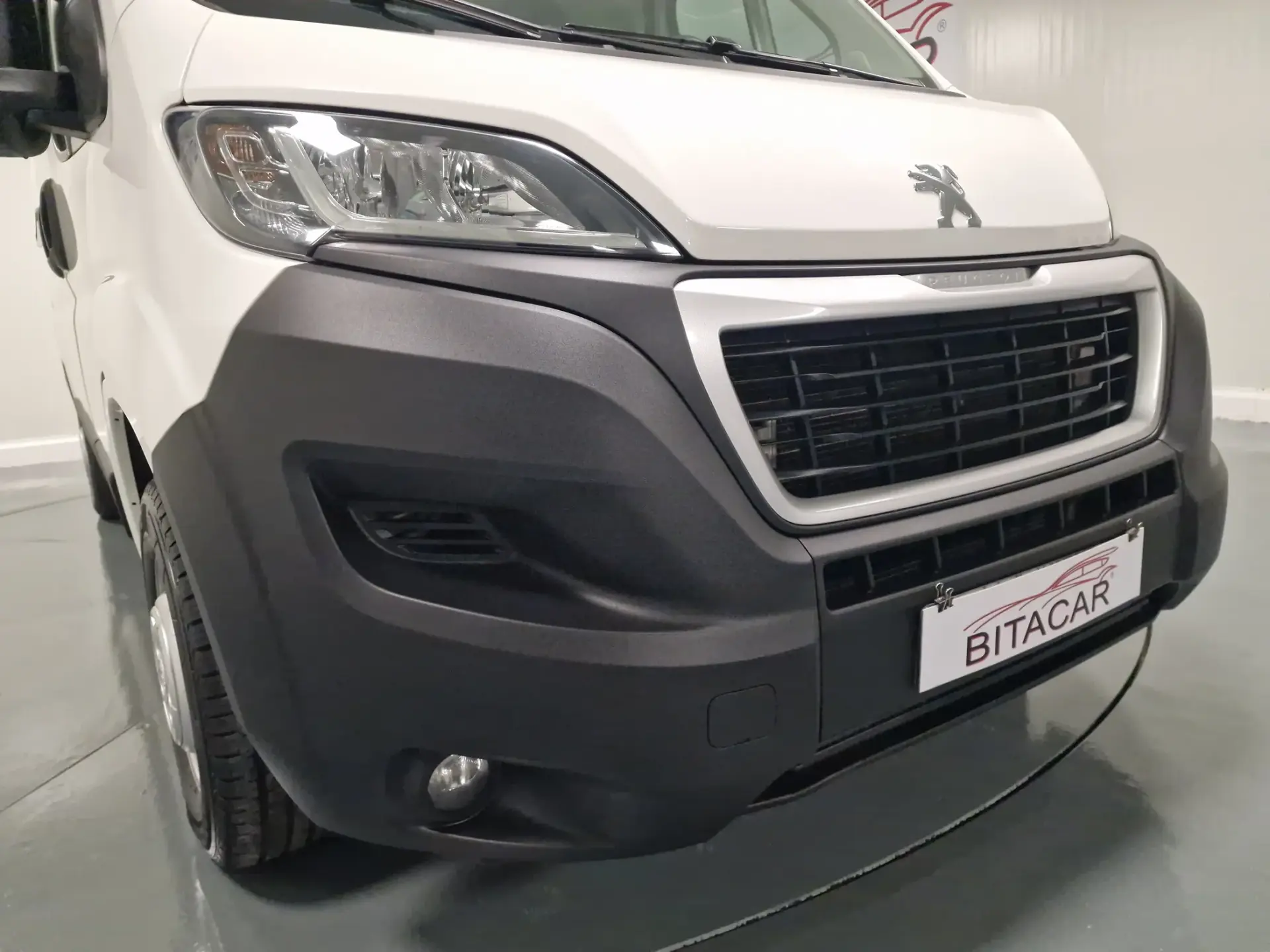 Peugeot Boxer 2.2 BlueHDi 335 L2H2 Pro GPS CAM. TRASEIRA IVA DEDUTIVEL 4